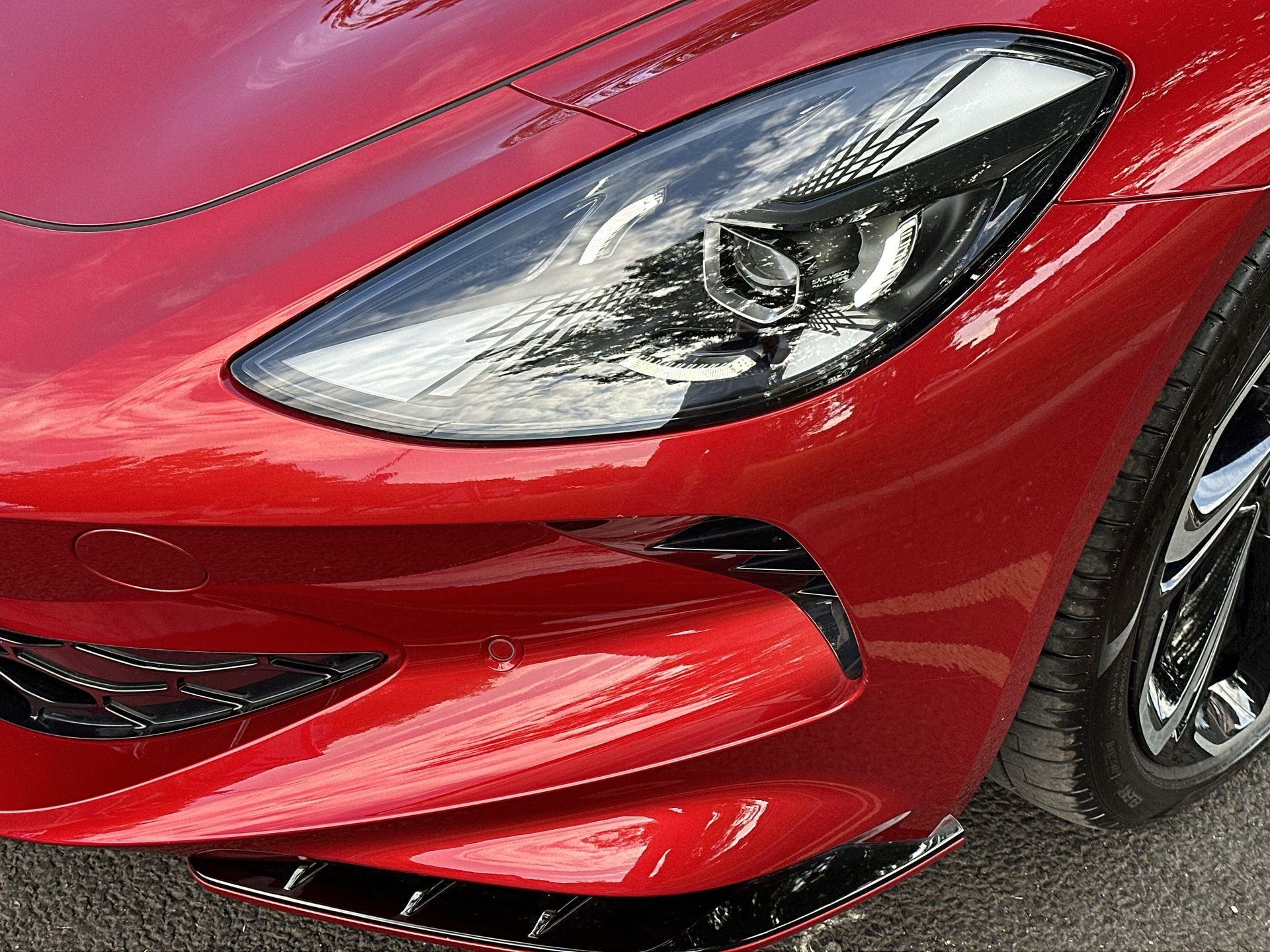 DUAL MOTOR 77 KWH AWD