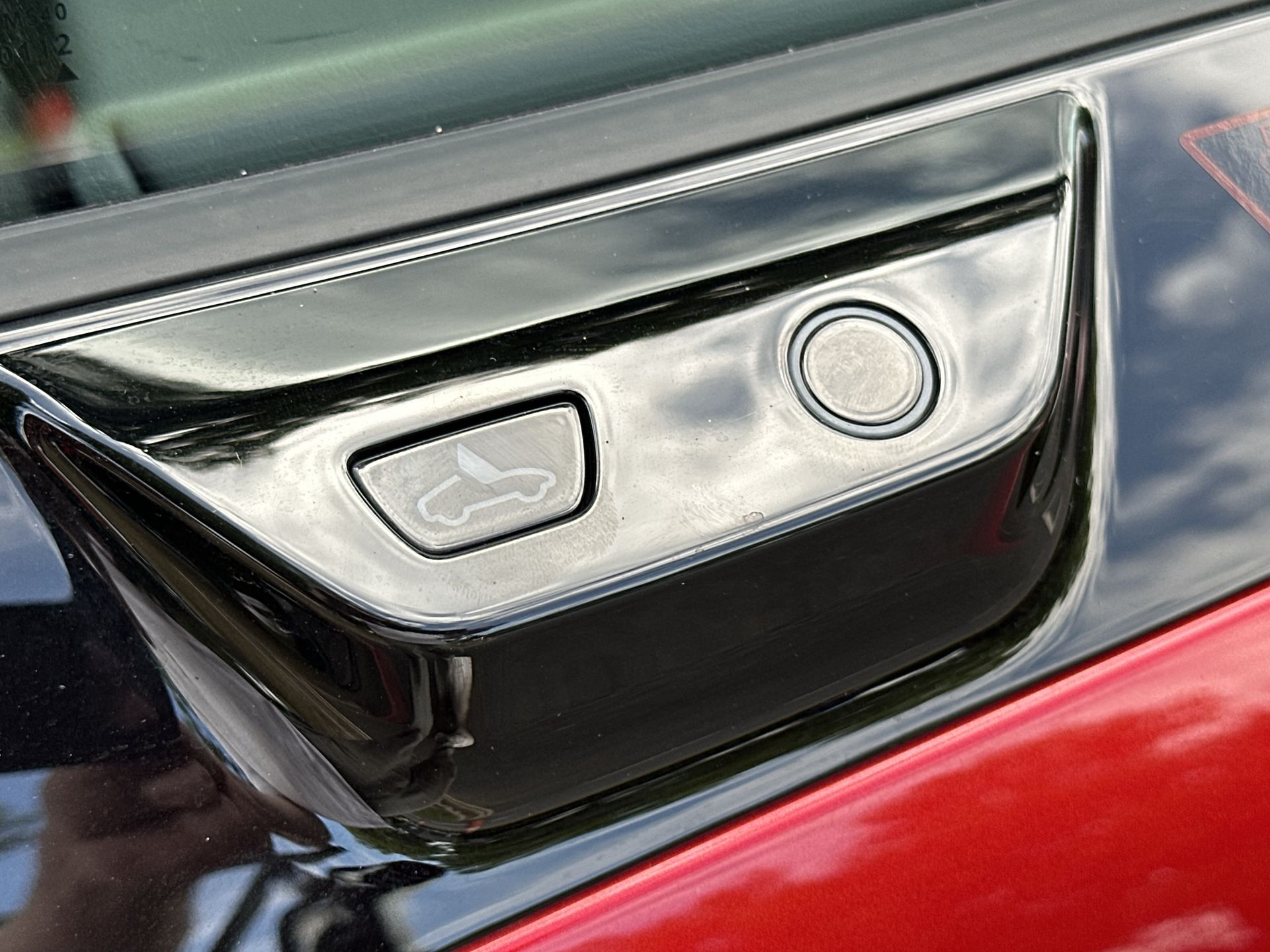 DUAL MOTOR 77 KWH AWD
