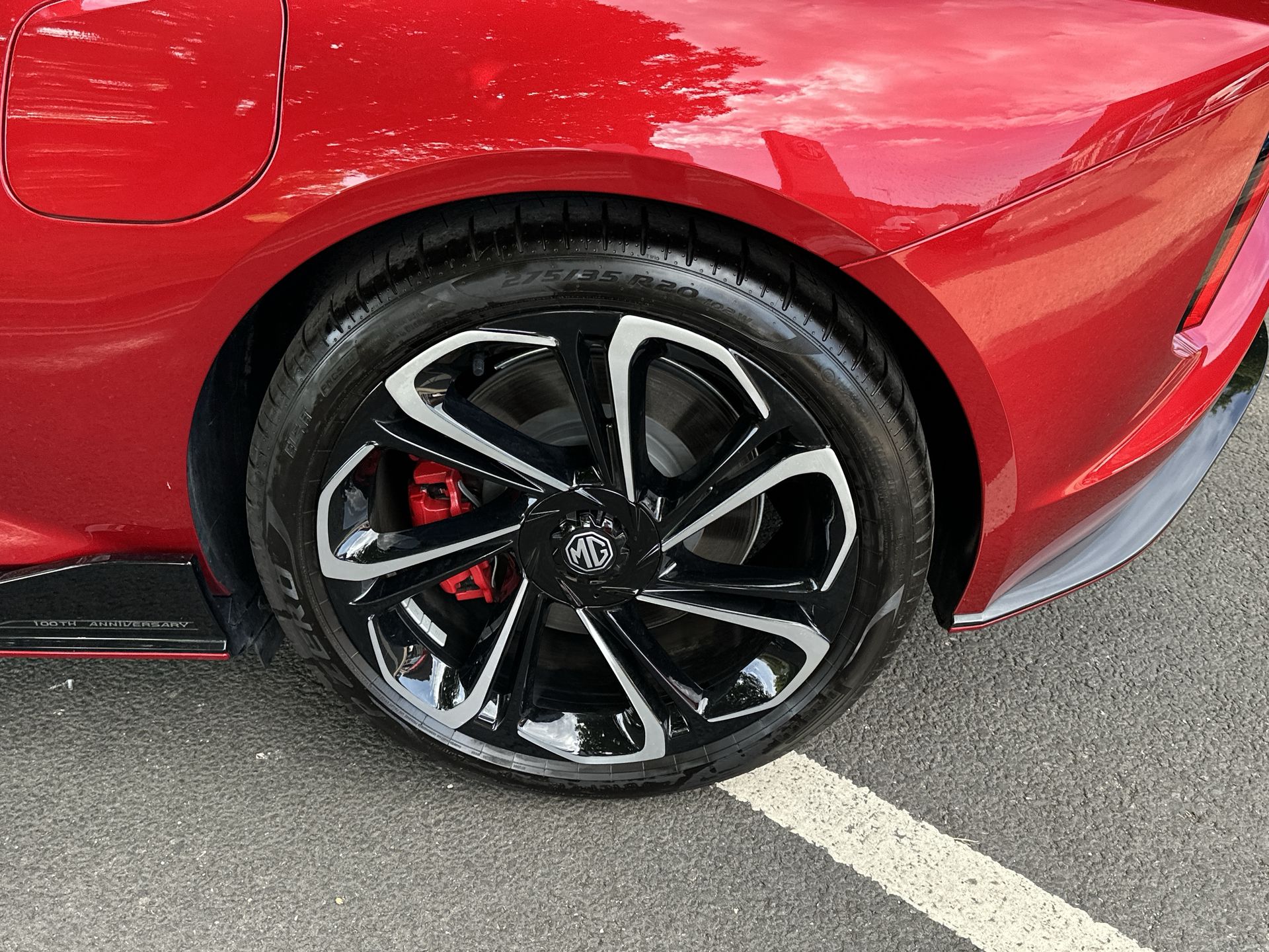 DUAL MOTOR 77 KWH AWD