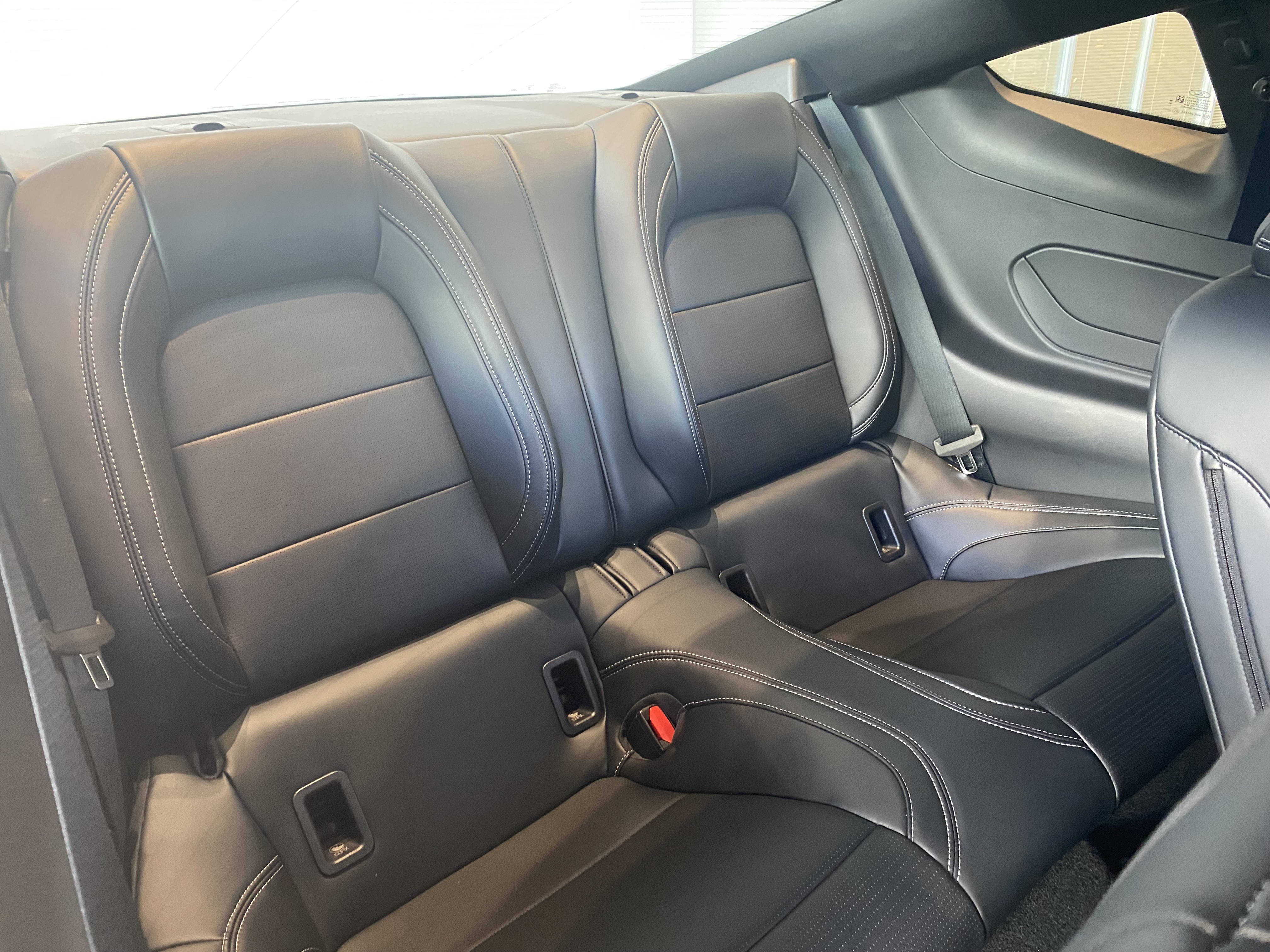 FORD MUSTANG 5.0 V8 GT 2DR AUTO