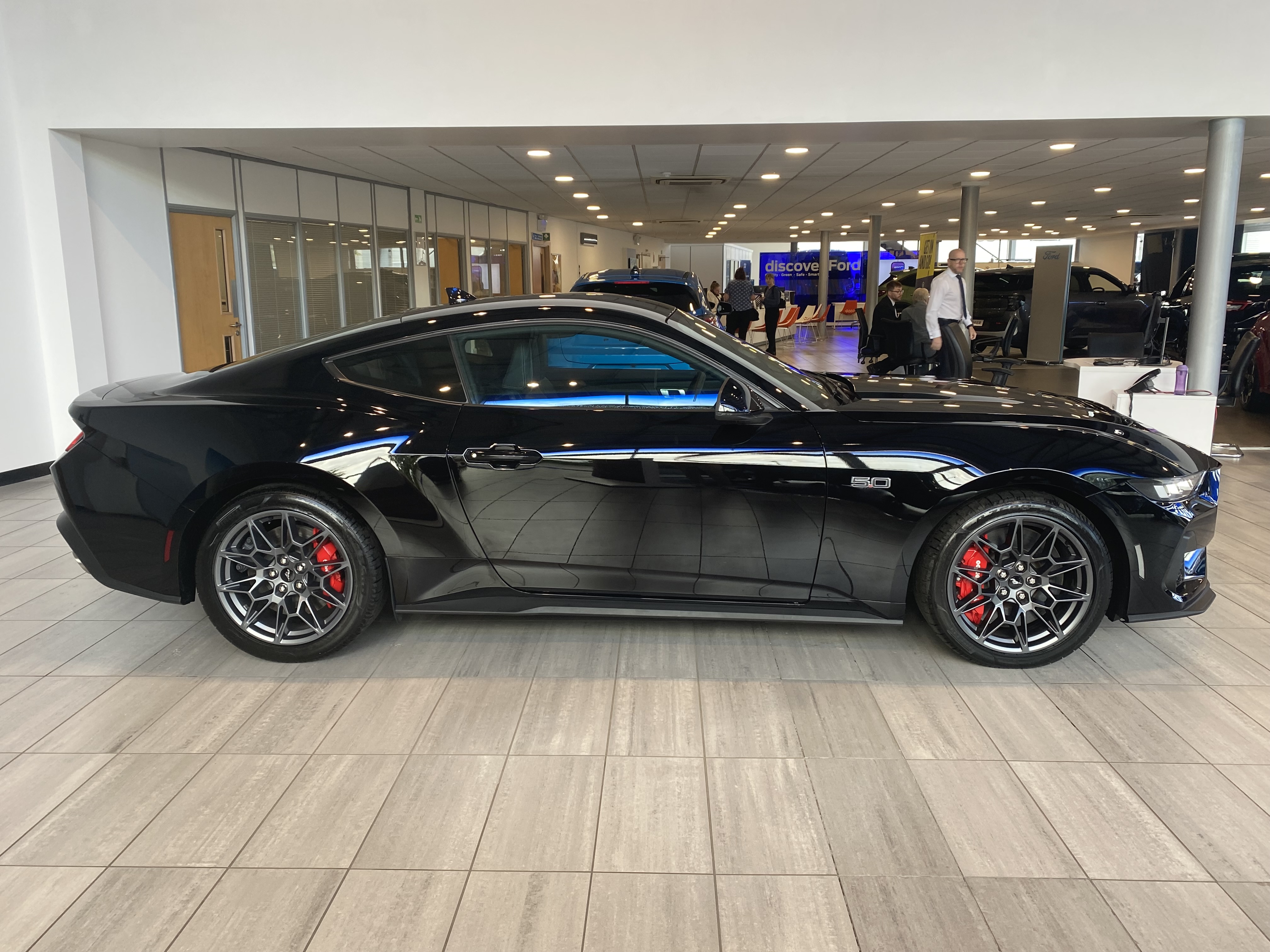 FORD MUSTANG 5.0 V8 GT 2DR AUTO