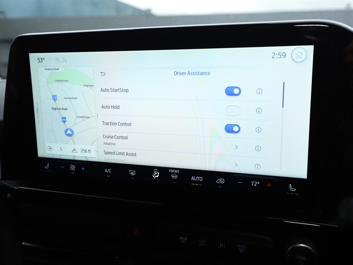 ECOBLUE 136PS H1 8 SEATER