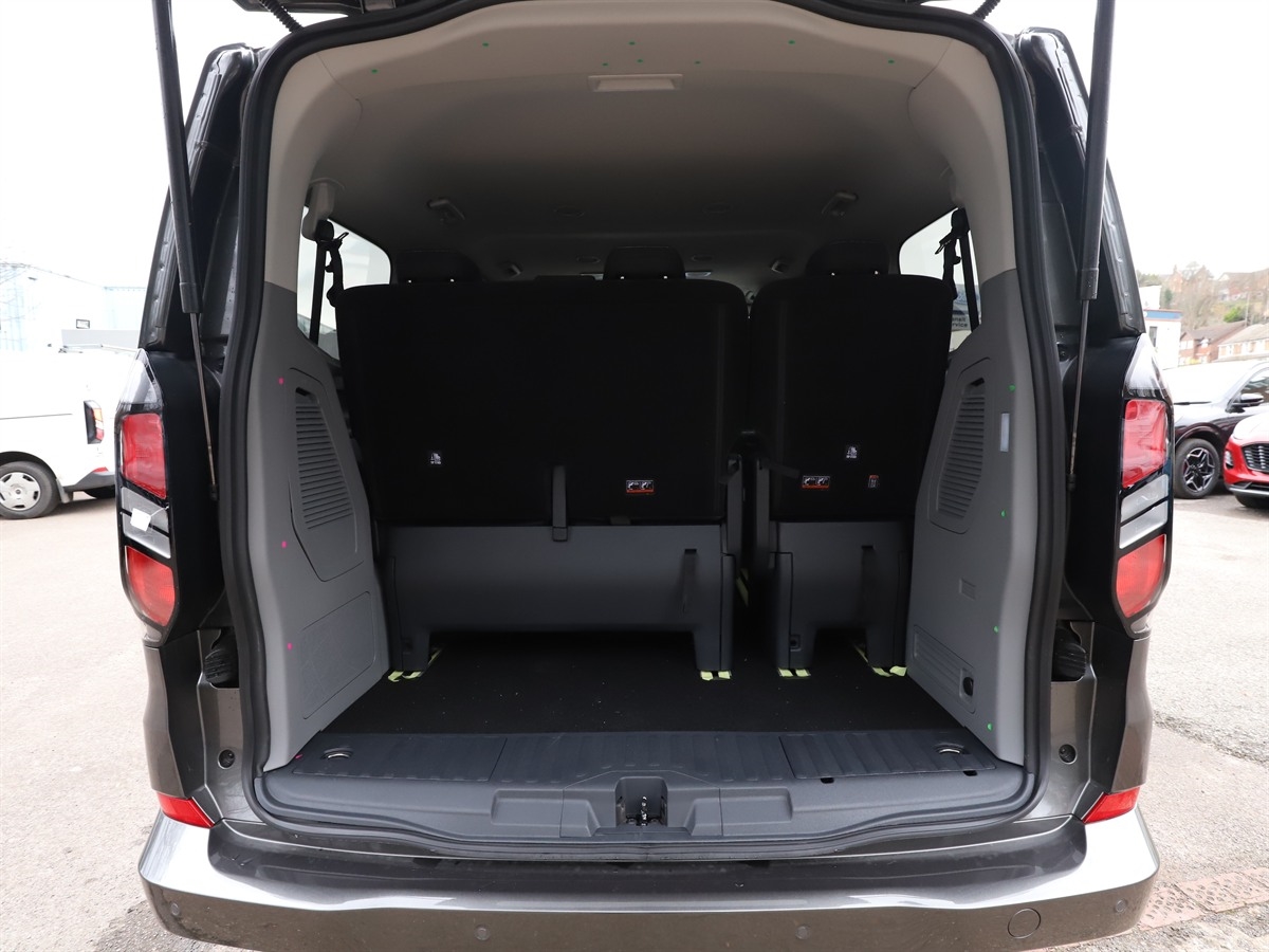 ECOBLUE 136PS H1 8 SEATER