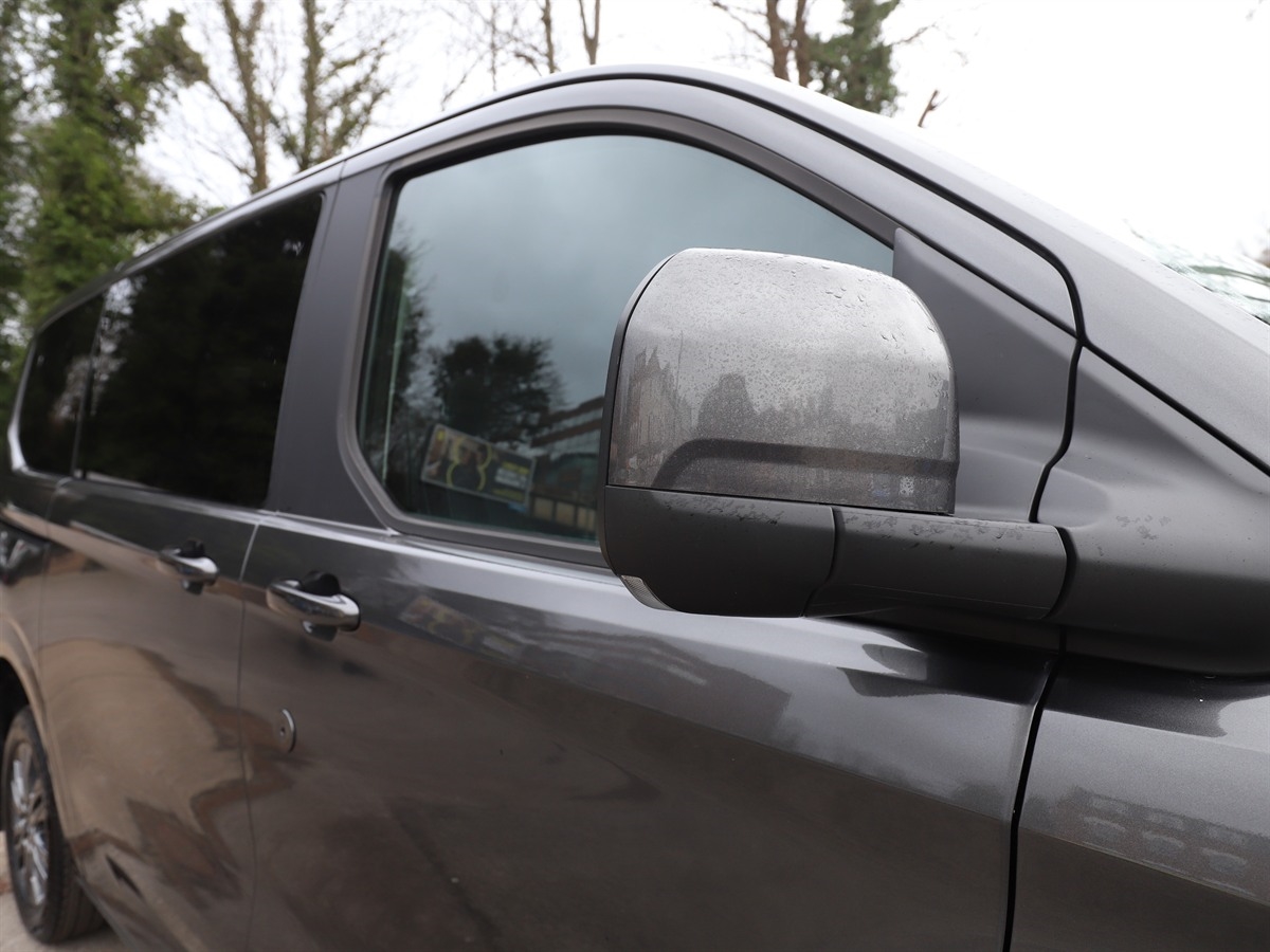 ECOBLUE 136PS H1 8 SEATER