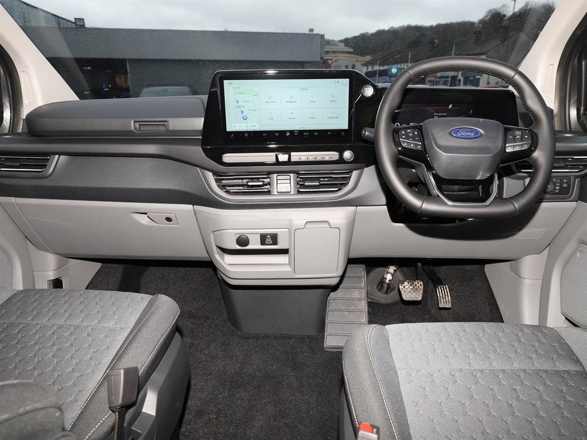 ECOBLUE 136PS H1 8 SEATER