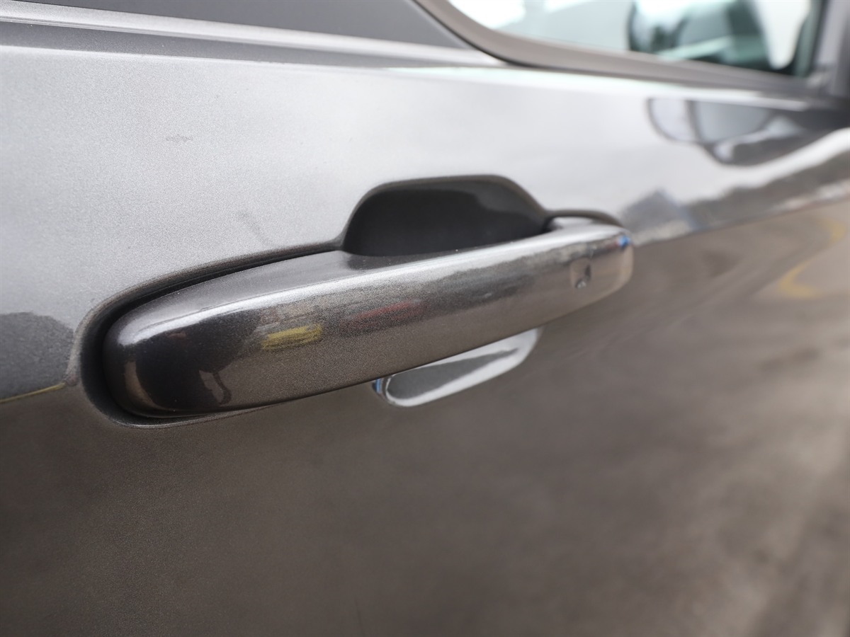 ECOBLUE 136PS H1 8 SEATER