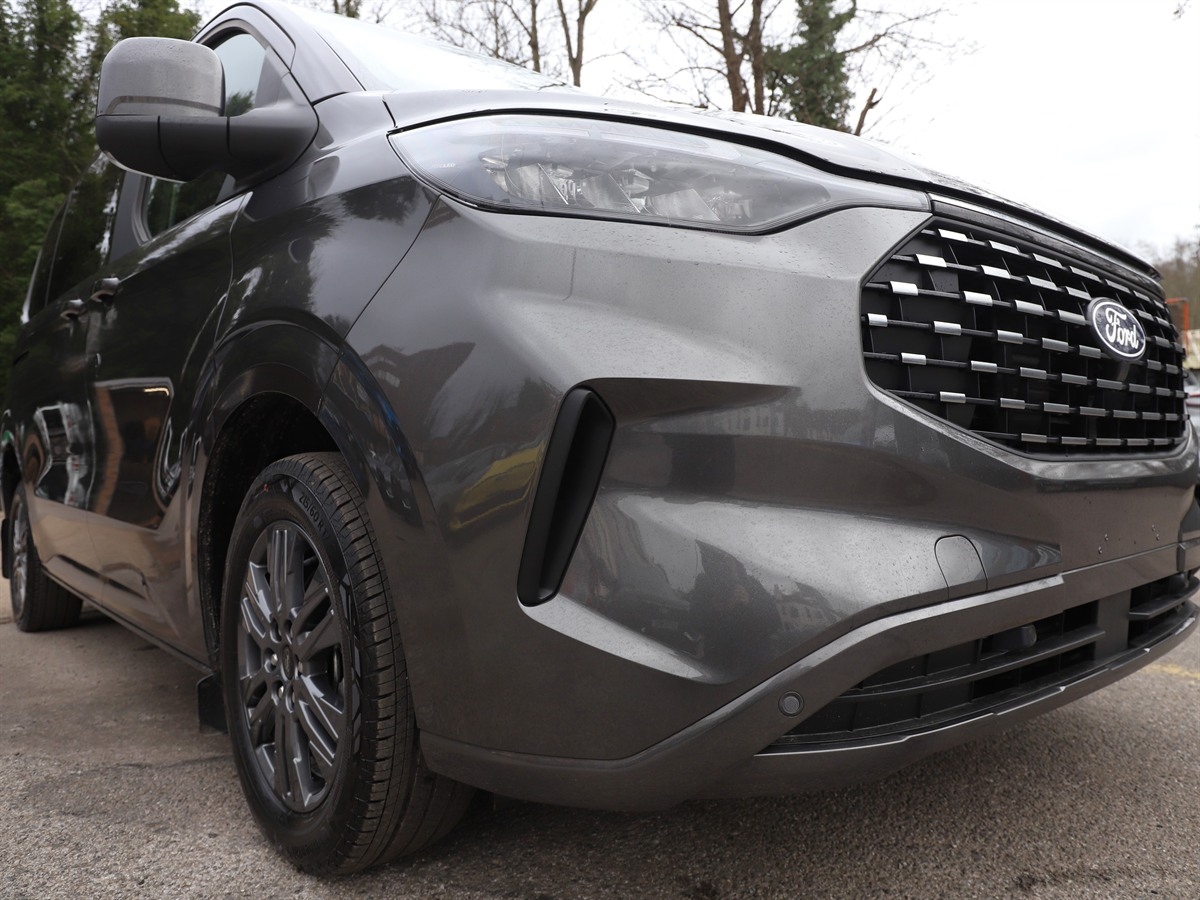 ECOBLUE 136PS H1 8 SEATER