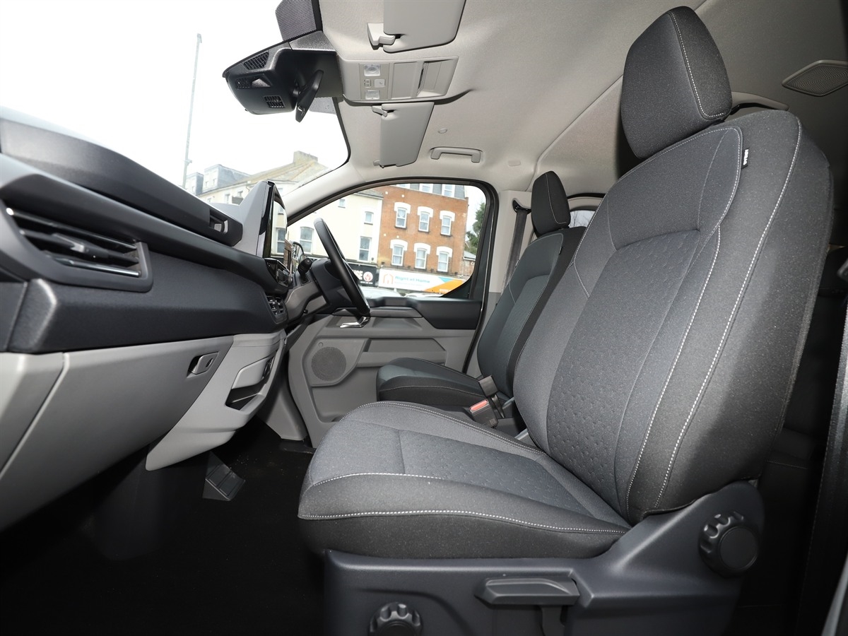 ECOBLUE 136PS H1 8 SEATER