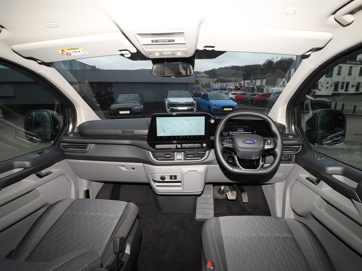 ECOBLUE 136PS H1 8 SEATER