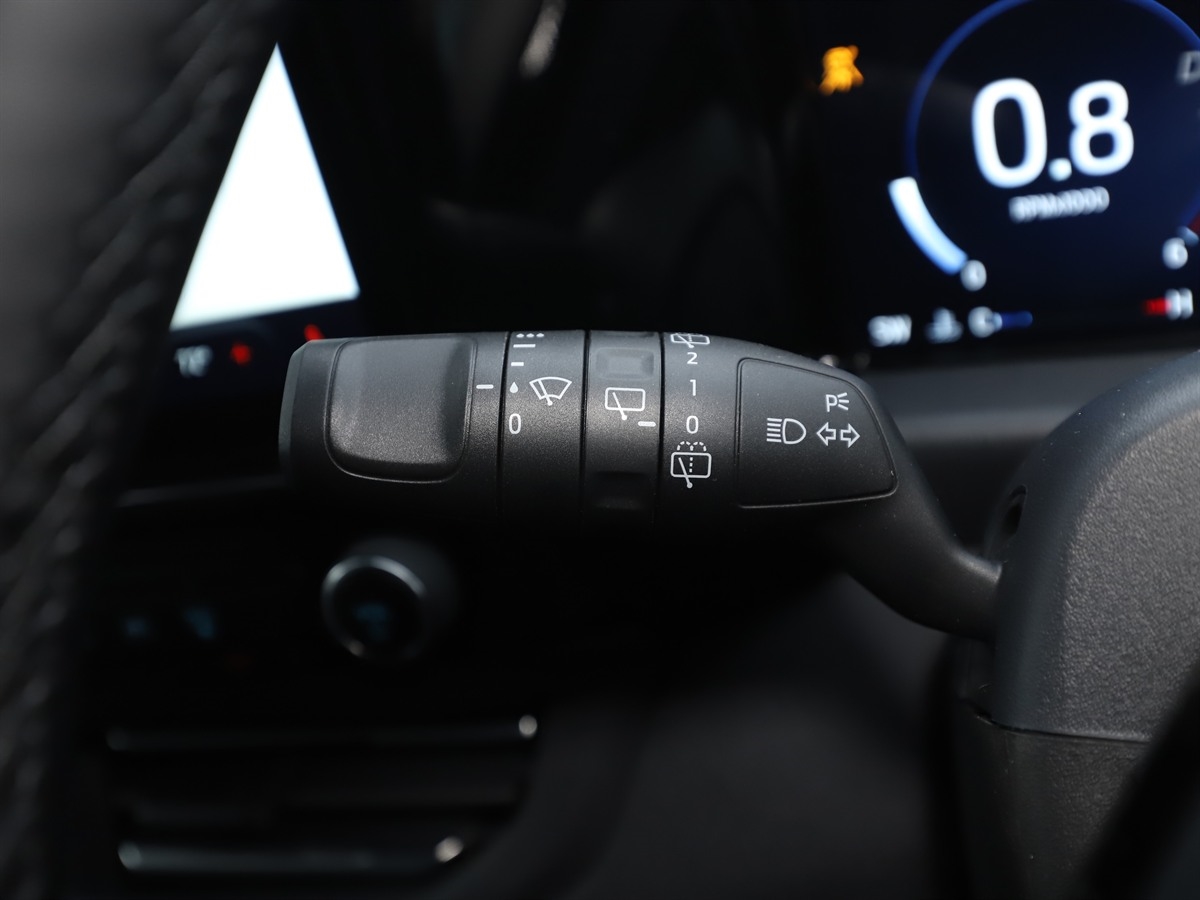 ECOBLUE 136PS H1 8 SEATER