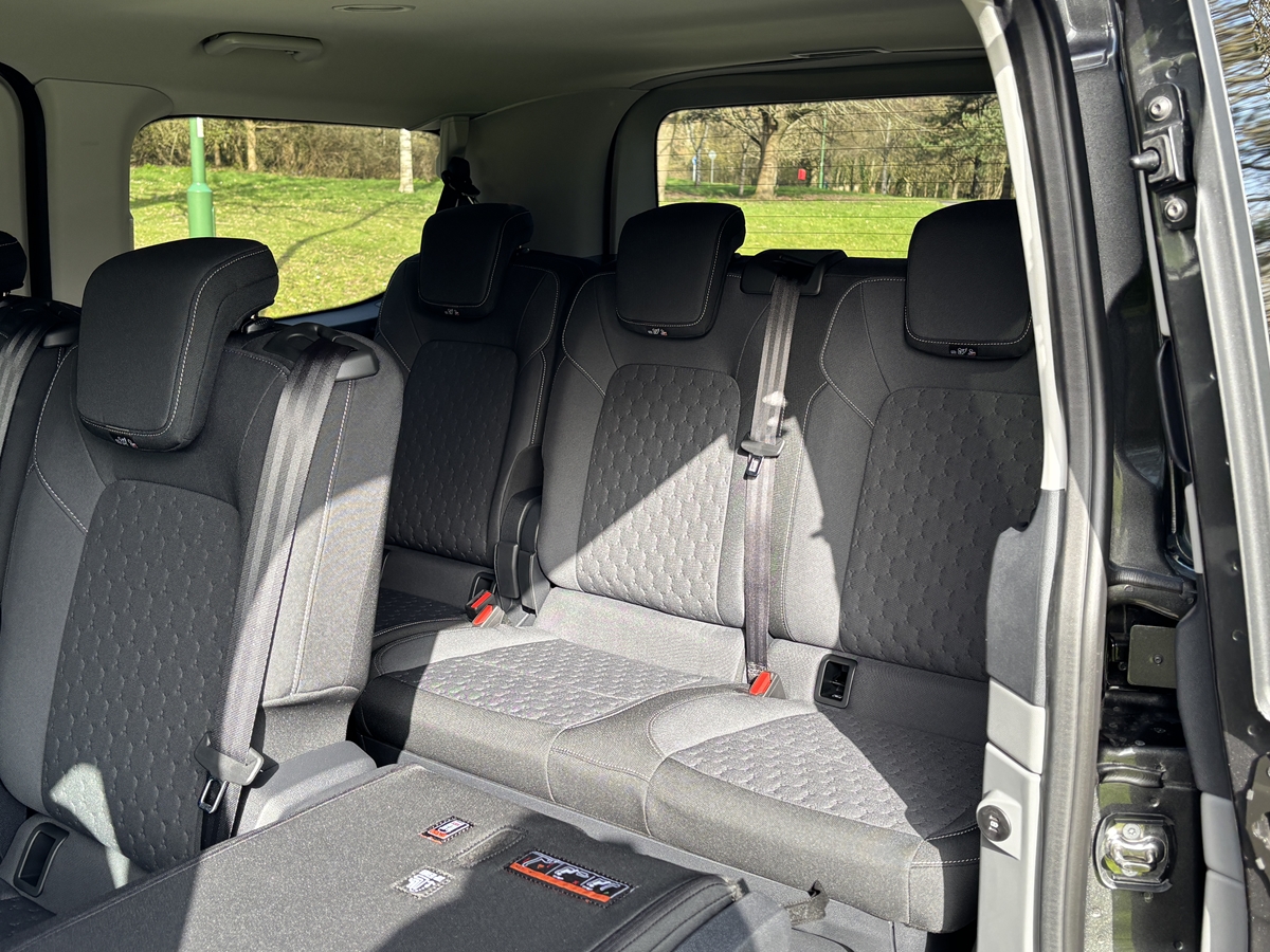 ECOBLUE 170PS H1 8 SEATER