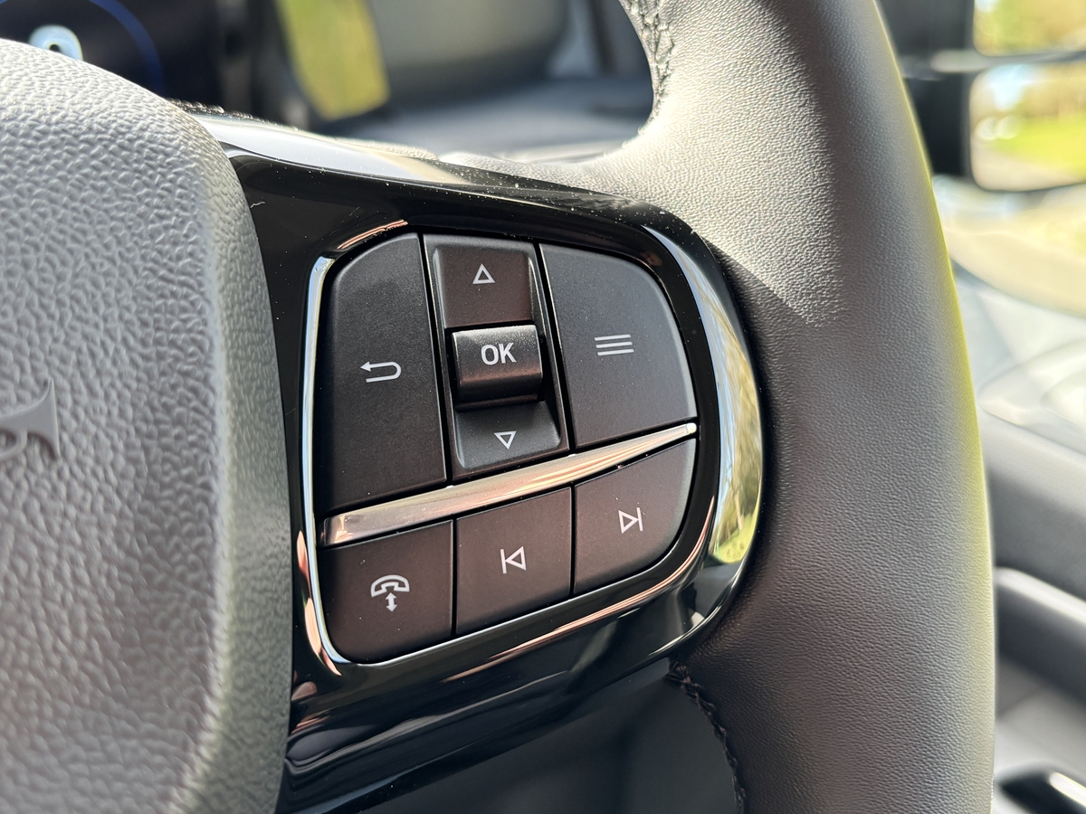 ECOBLUE 170PS H1 8 SEATER