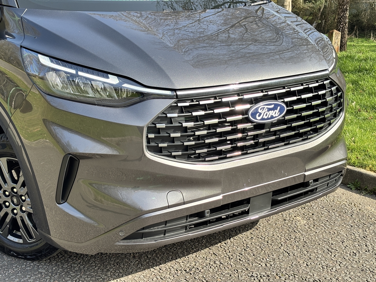 ECOBLUE 170PS H1 8 SEATER