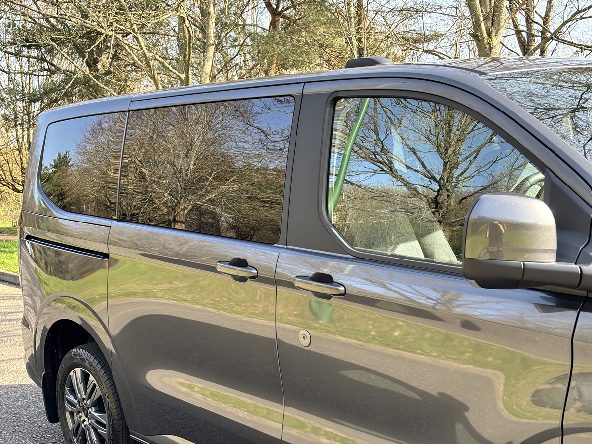 ECOBLUE 170PS H1 8 SEATER