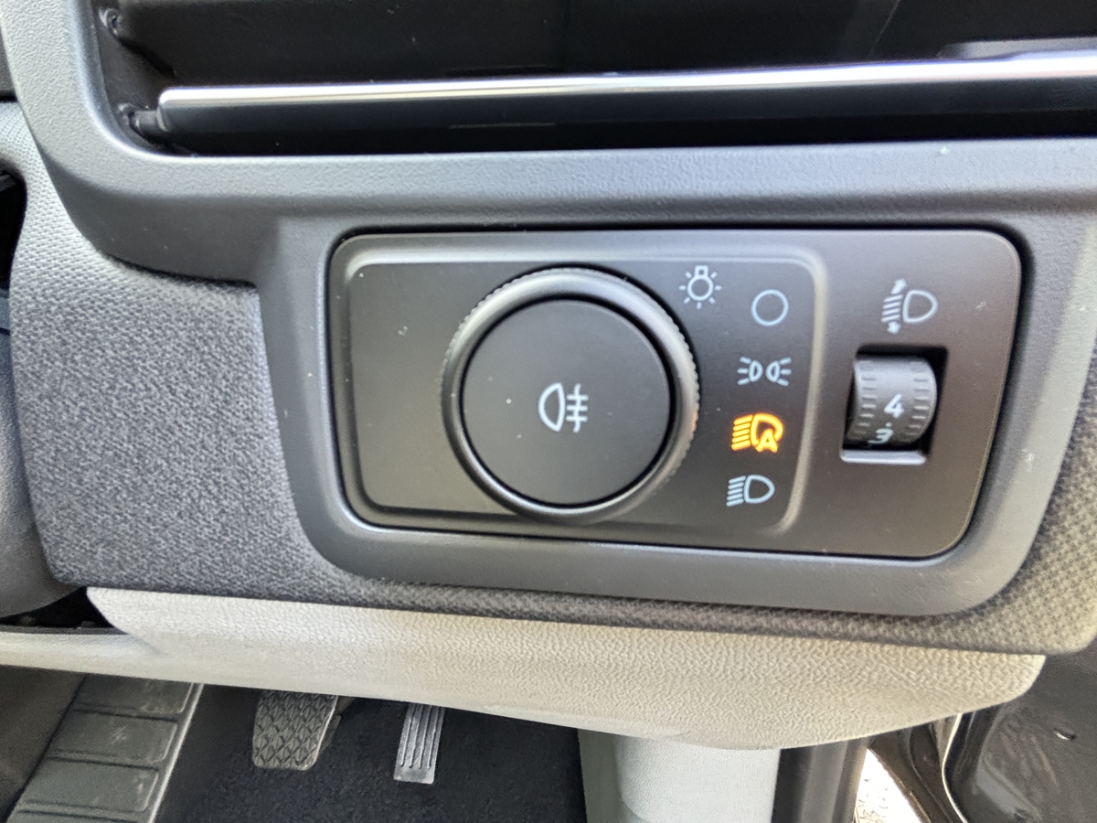 ECOBLUE 170PS H1 8 SEATER