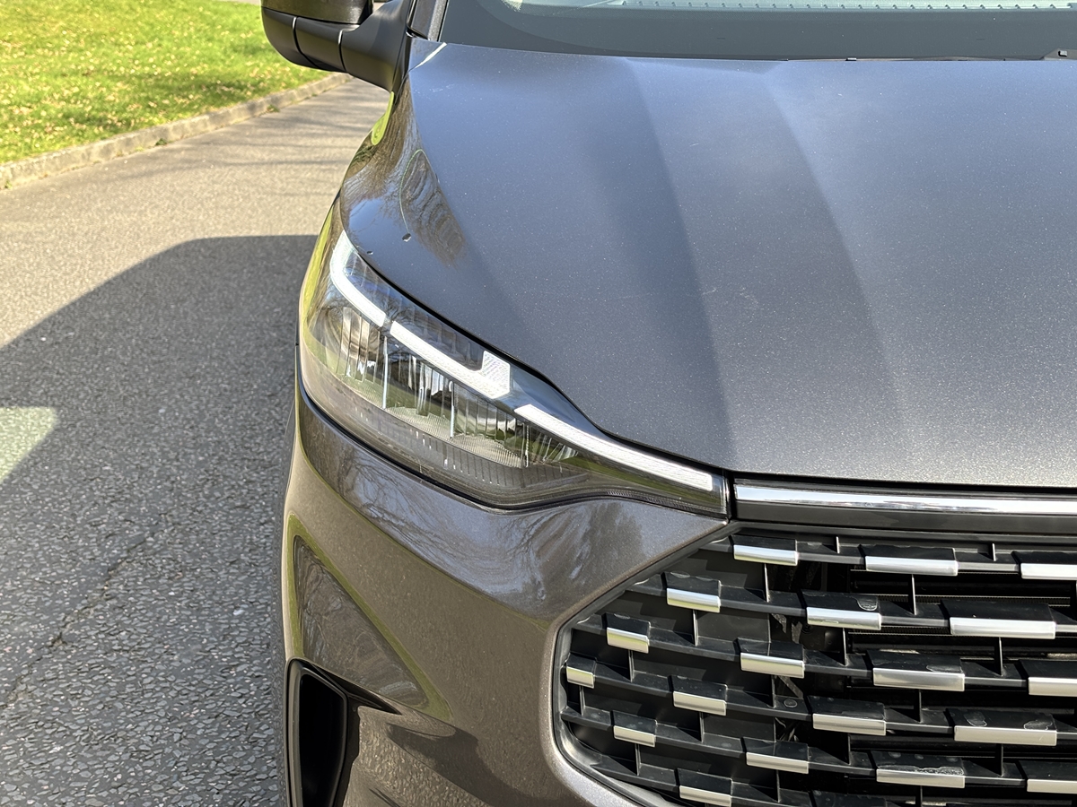 ECOBLUE 170PS H1 8 SEATER