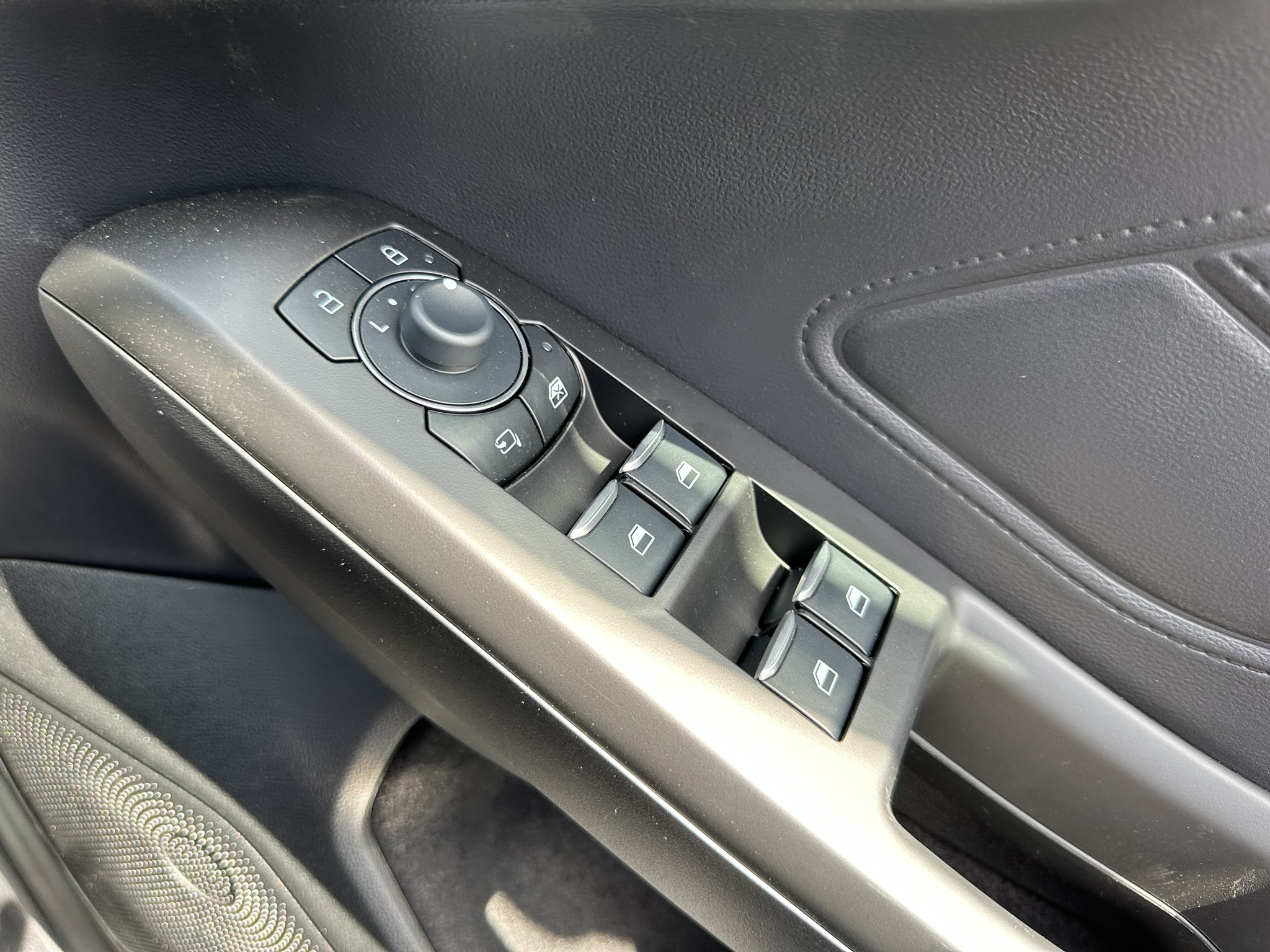 FOCUS ST-LINE X 5 DOOR 1.0L ECOBOOST 155PS MHEV FWD 7 SPEED POWERSHIFT