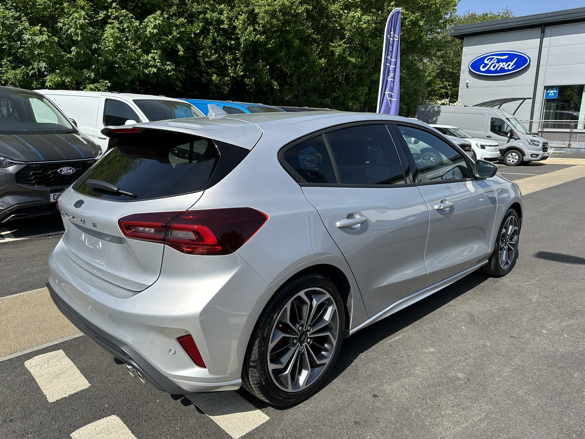 FOCUS ST-LINE X 5 DOOR 1.0L ECOBOOST 155PS MHEV FWD 7 SPEED POWERSHIFT