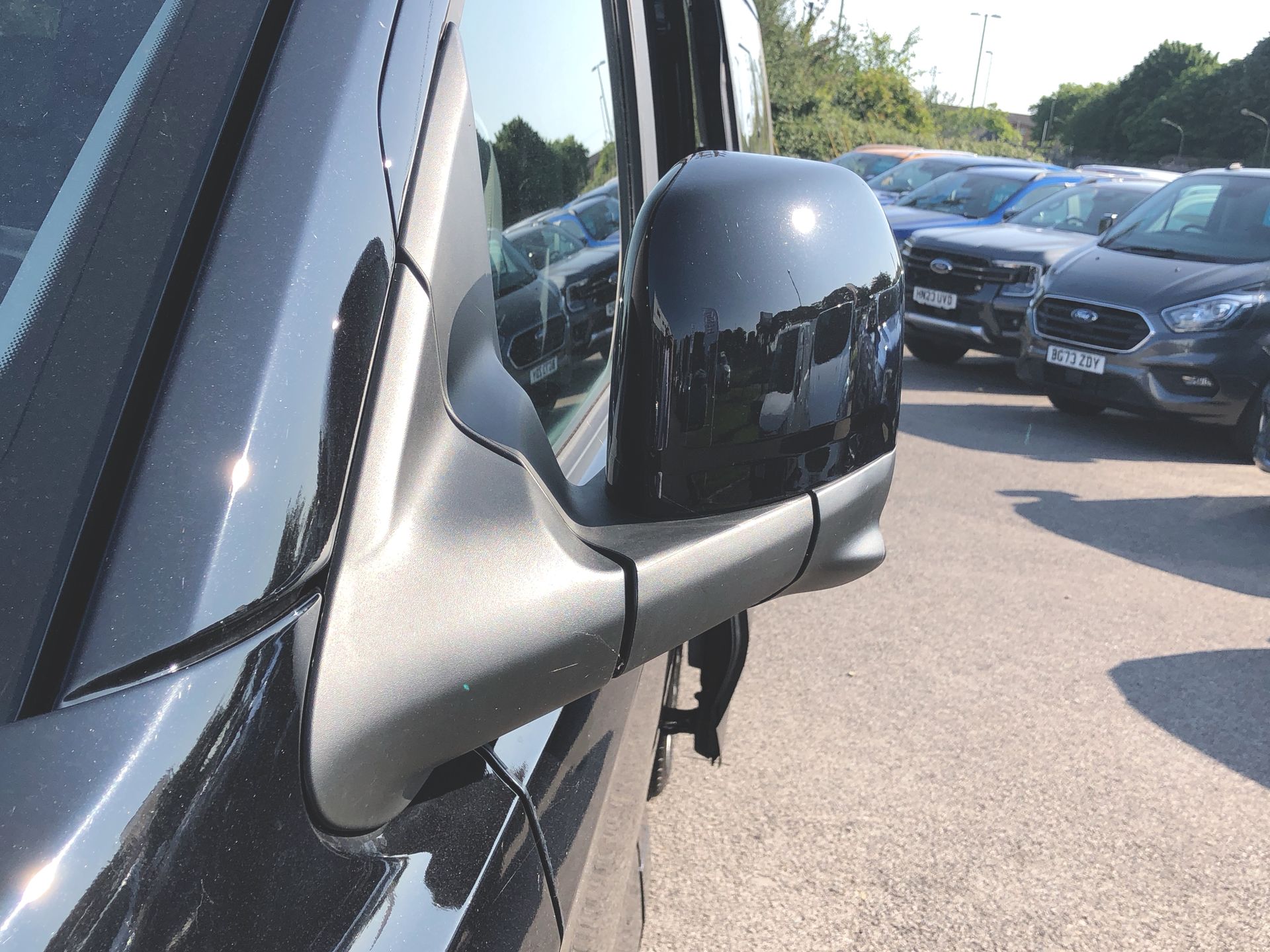 TOURNEO CUSTOM V710 TITANIUM X BUS M1 340 L1 65KWH 160KW / 218PS RWD 1 SPEED AUTOMATIC