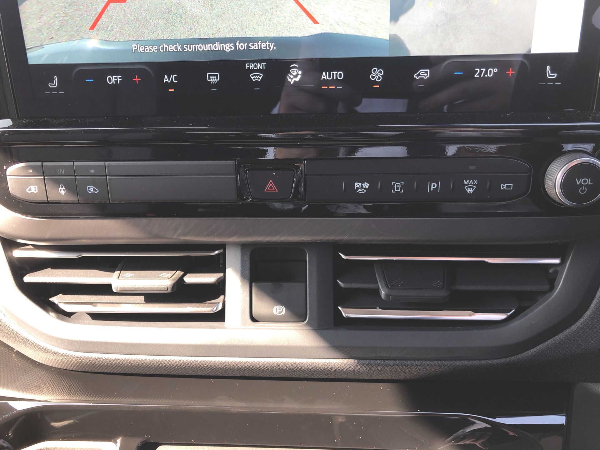 TOURNEO CUSTOM V710 TITANIUM X BUS M1 340 L1 65KWH 160KW / 218PS RWD 1 SPEED AUTOMATIC