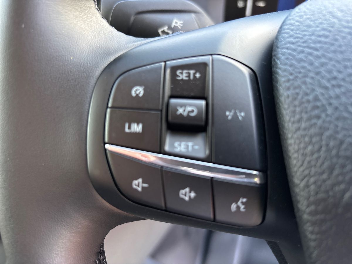 FORD TRANSIT 135KW 68KWH H2 TREND VAN AUTO [NAV]