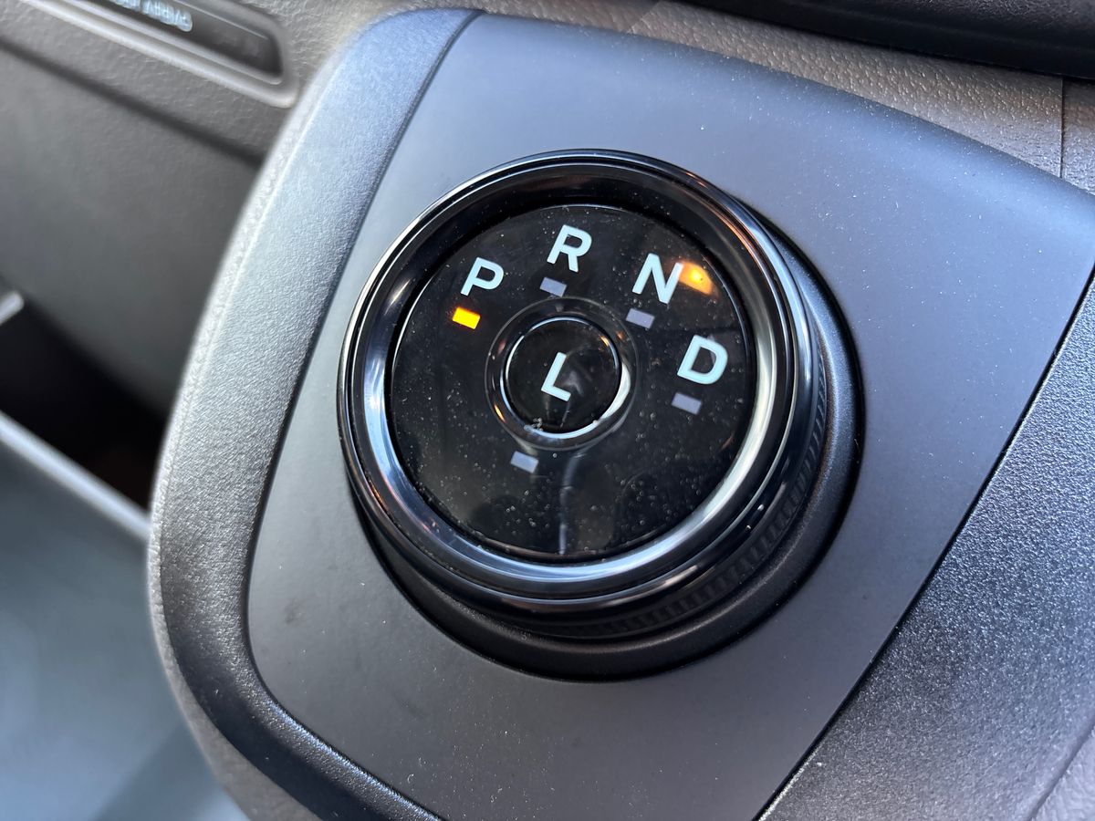 FORD TRANSIT 135KW 68KWH H2 TREND VAN AUTO [NAV]