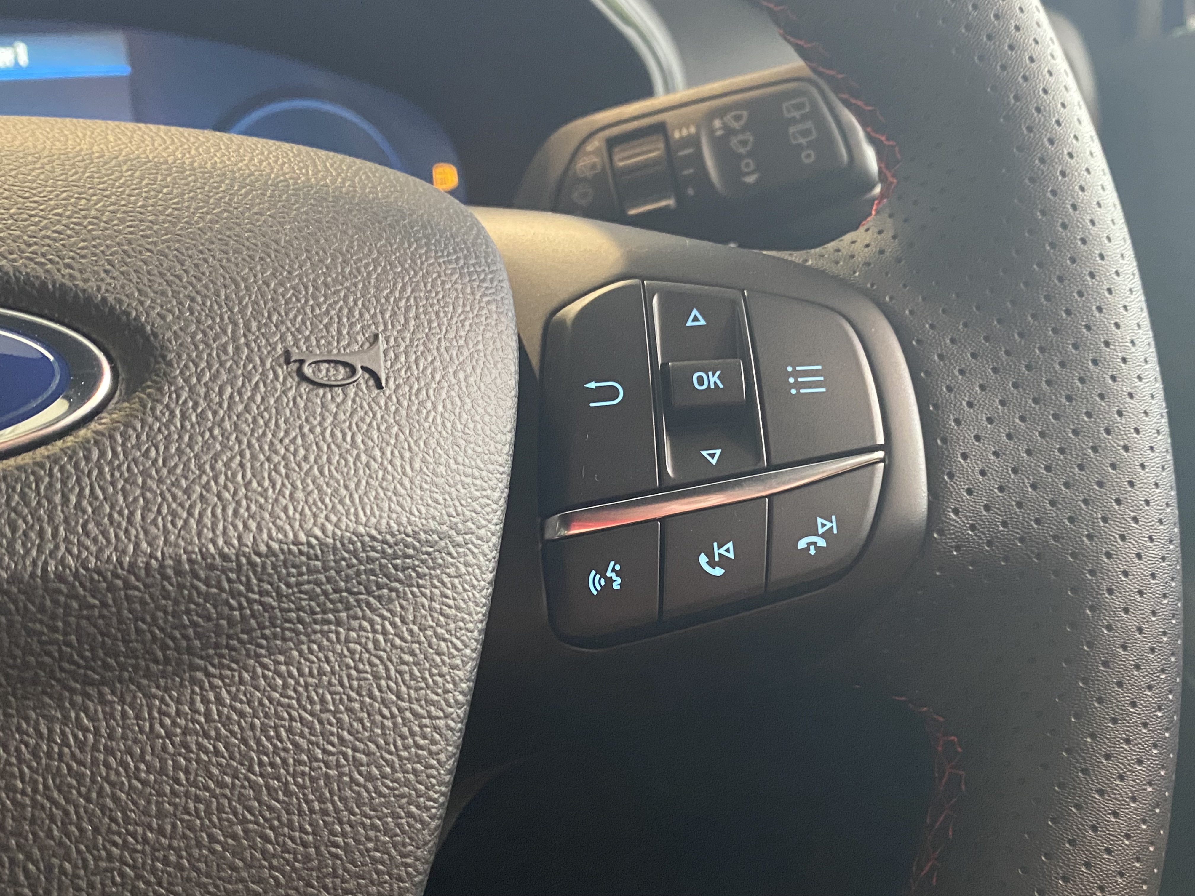 FORD FOCUS 1.0 ECOBOOST HYBRID MHEV 155 ST-LINE X STYLE 5DR
