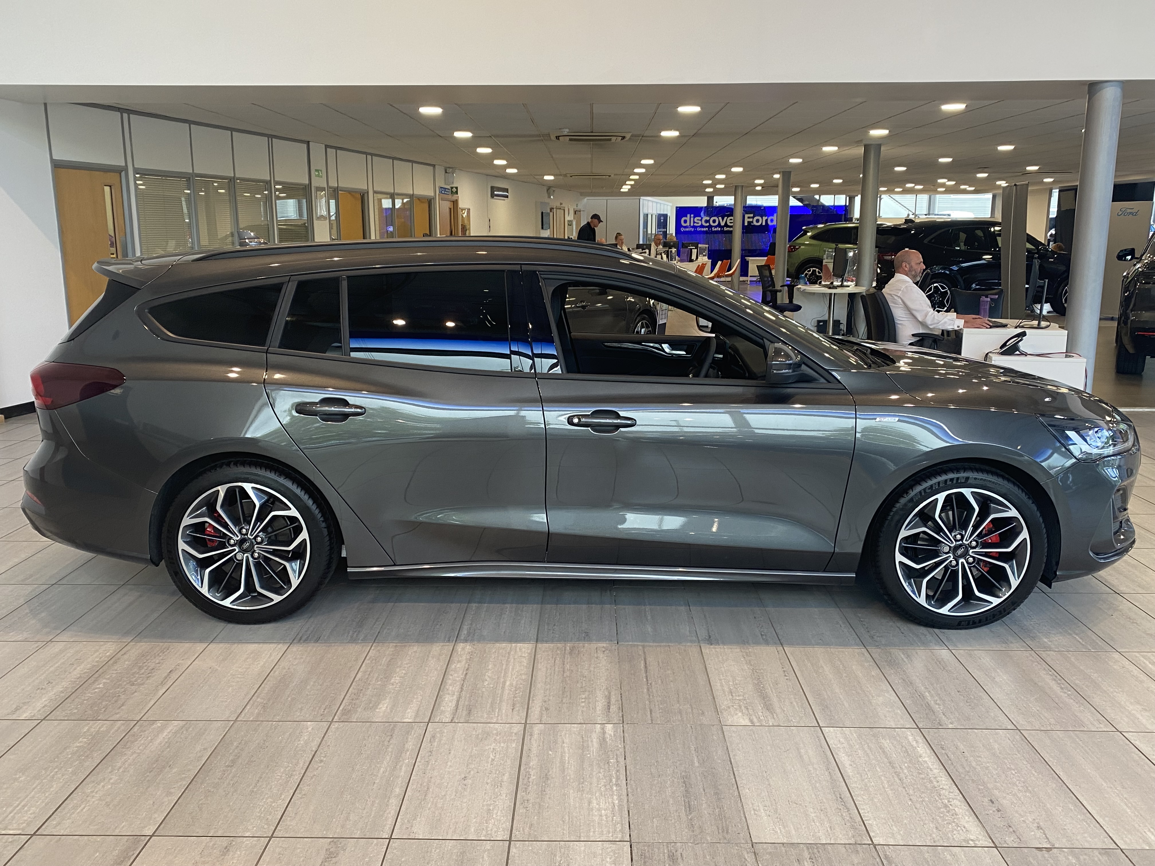 FORD FOCUS 1.0 ECOBOOST HYBRID MHEV 155 ST-LINE X STYLE 5DR