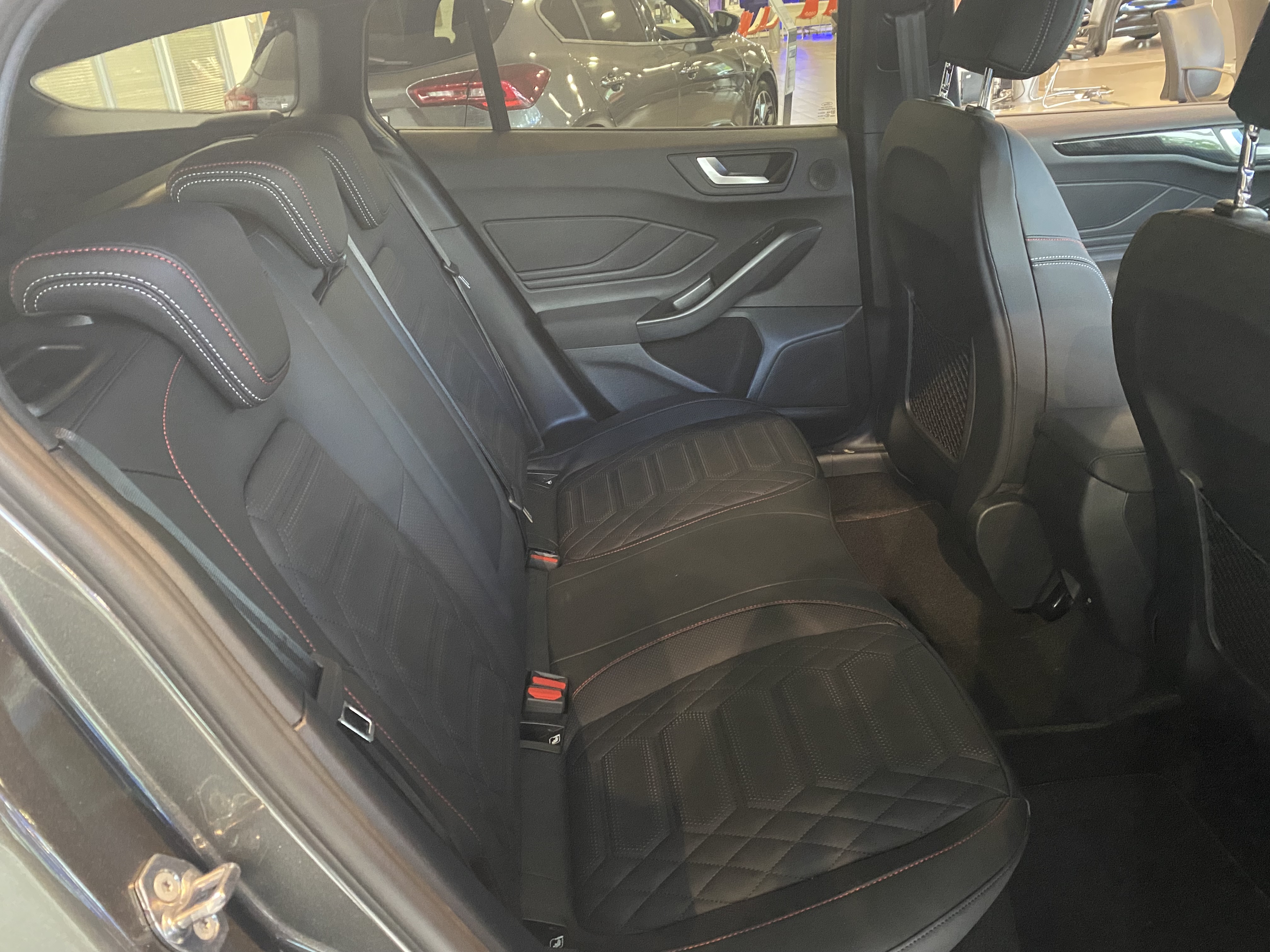 FORD FOCUS 1.0 ECOBOOST HYBRID MHEV 155 ST-LINE X STYLE 5DR