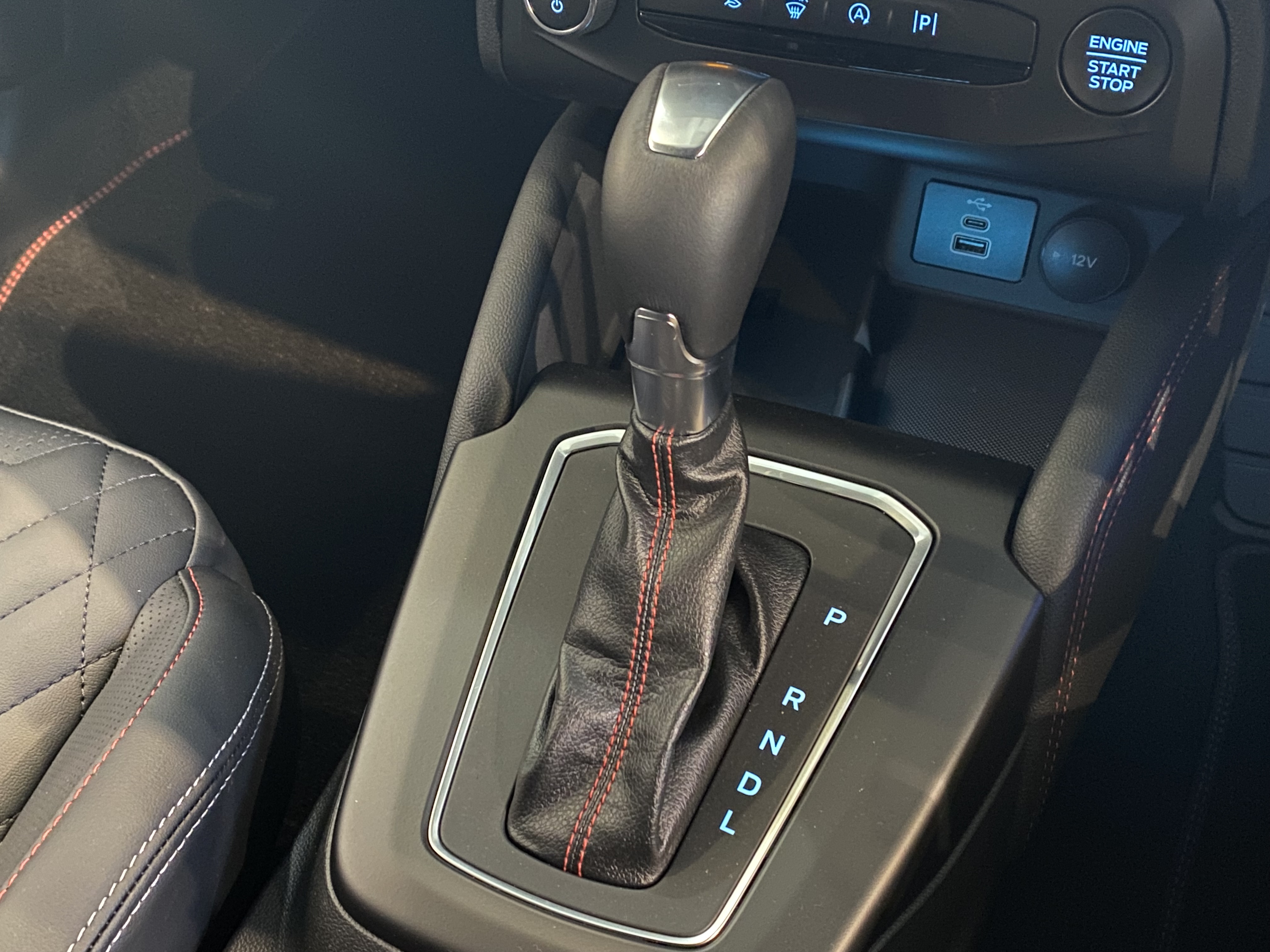 FORD FOCUS 1.0 ECOBOOST HYBRID MHEV 155 ST-LINE X STYLE 5DR