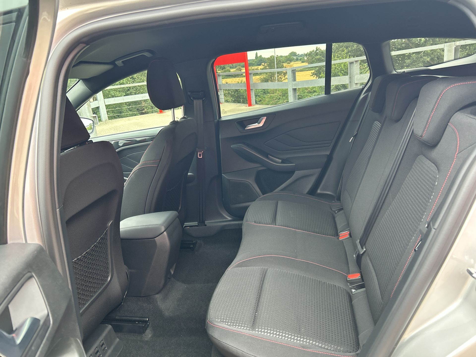 FOCUS ST-LINE ESTATE 1.0L ECOBOOST 155PS MHEV FWD 7 SPEED POWERSHIFT