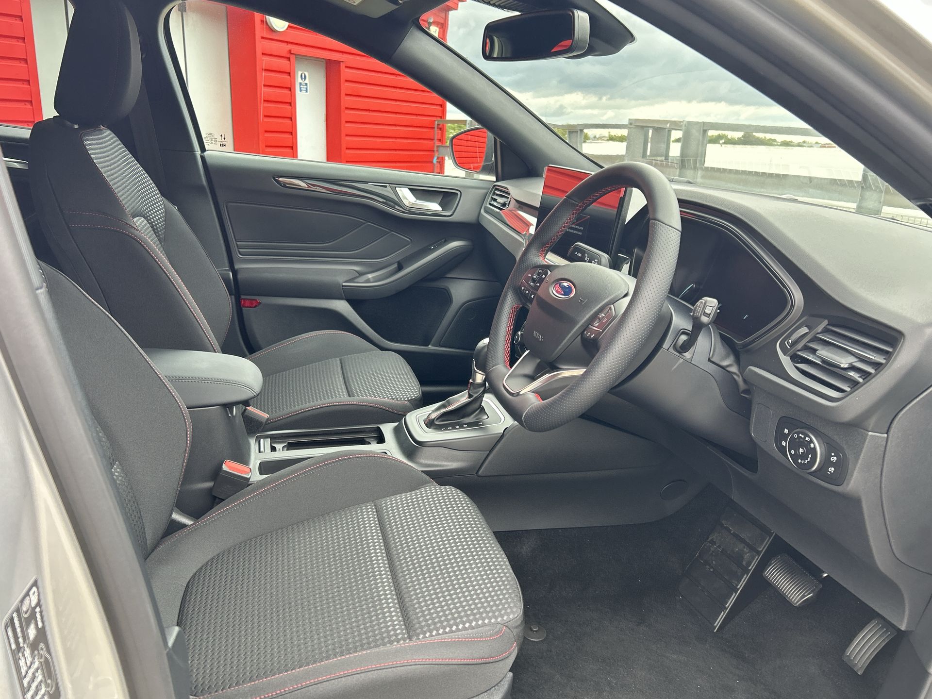FOCUS ST-LINE ESTATE 1.0L ECOBOOST 155PS MHEV FWD 7 SPEED POWERSHIFT