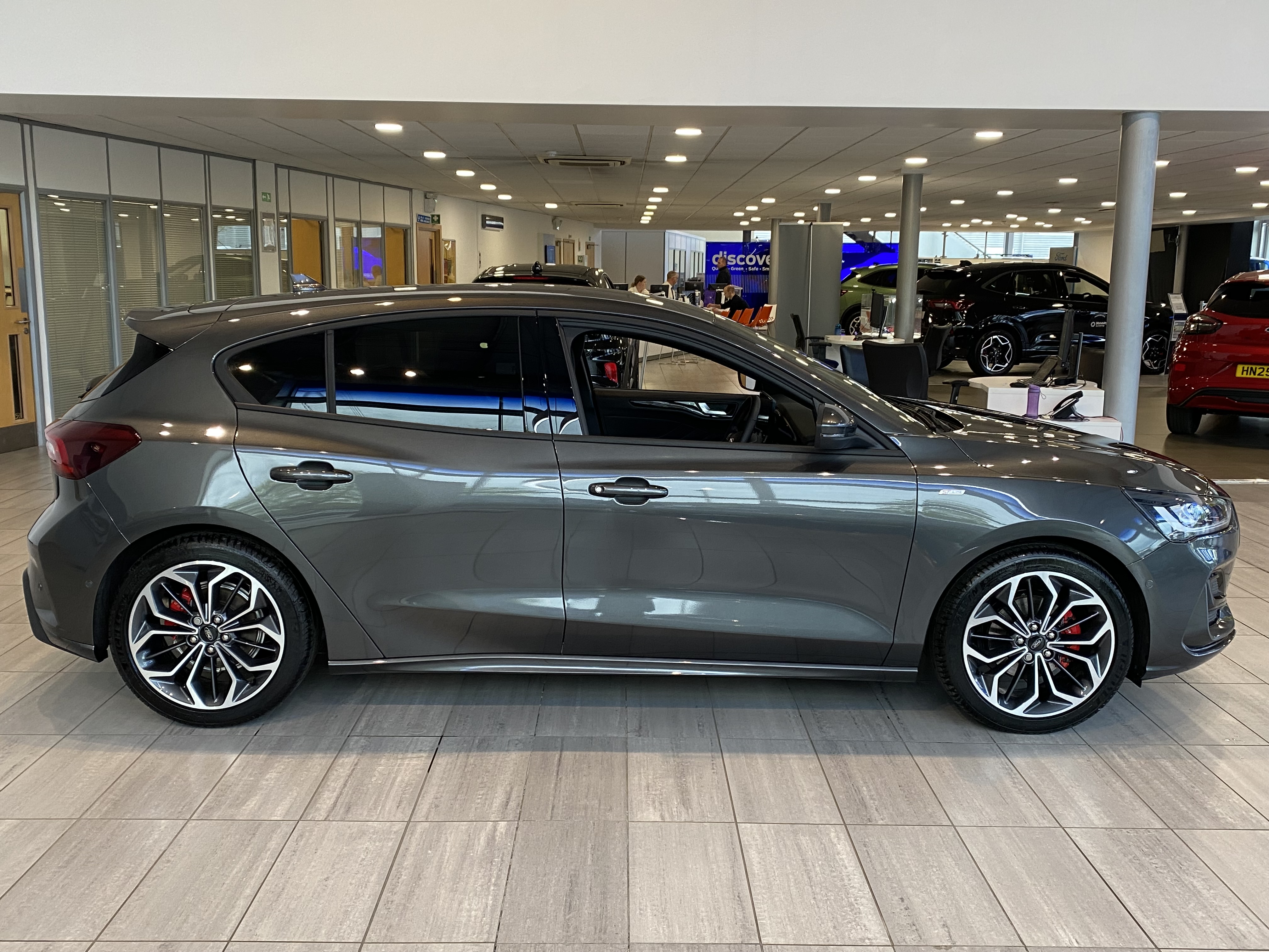 FORD FOCUS 1.0 ECOBOOST HYBRID MHEV ST-LINE X 5DR