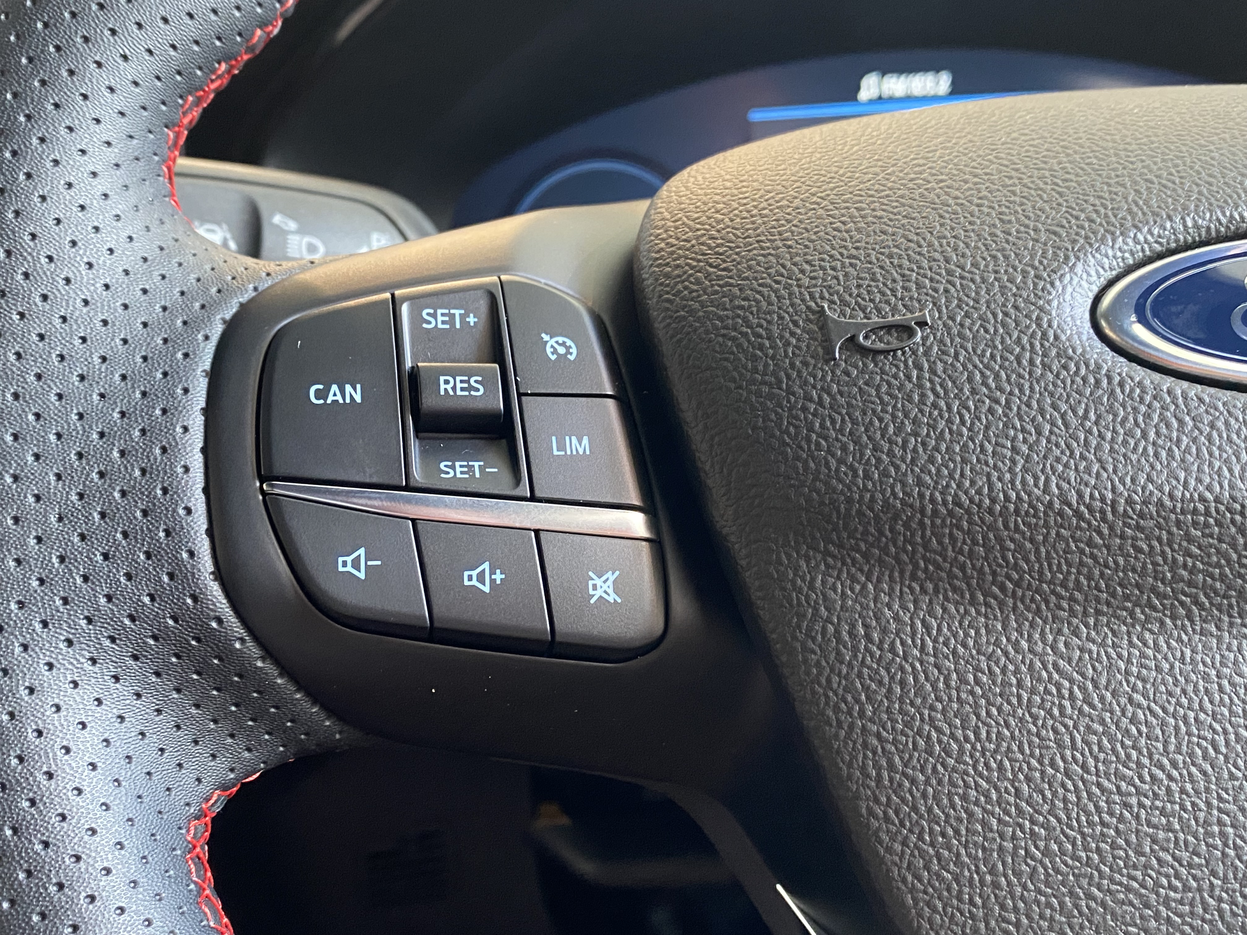 FORD FOCUS 1.0 ECOBOOST HYBRID MHEV ST-LINE X 5DR AUTO