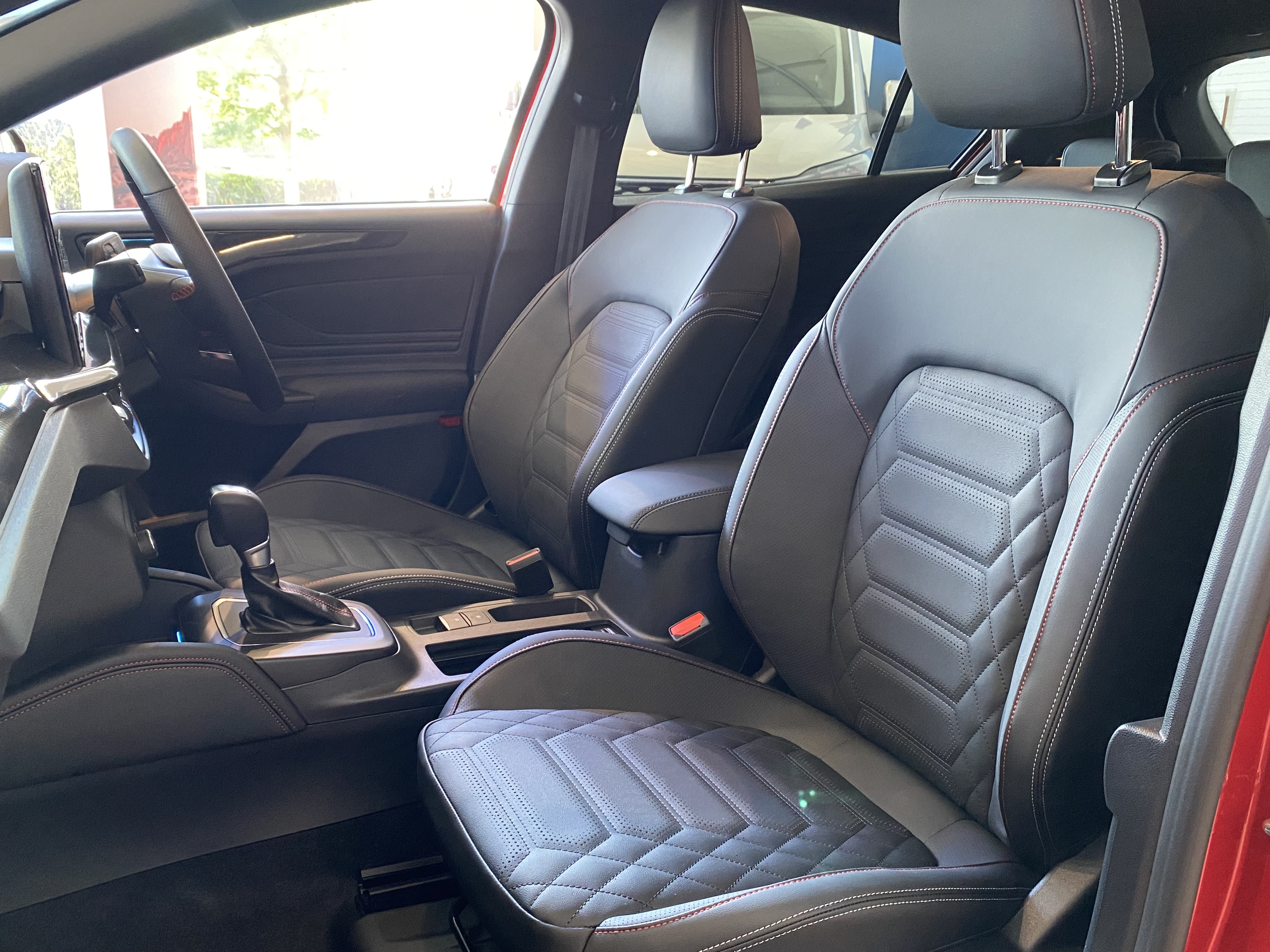 FORD FOCUS 1.0 ECOBOOST HYBRID MHEV ST-LINE X 5DR AUTO