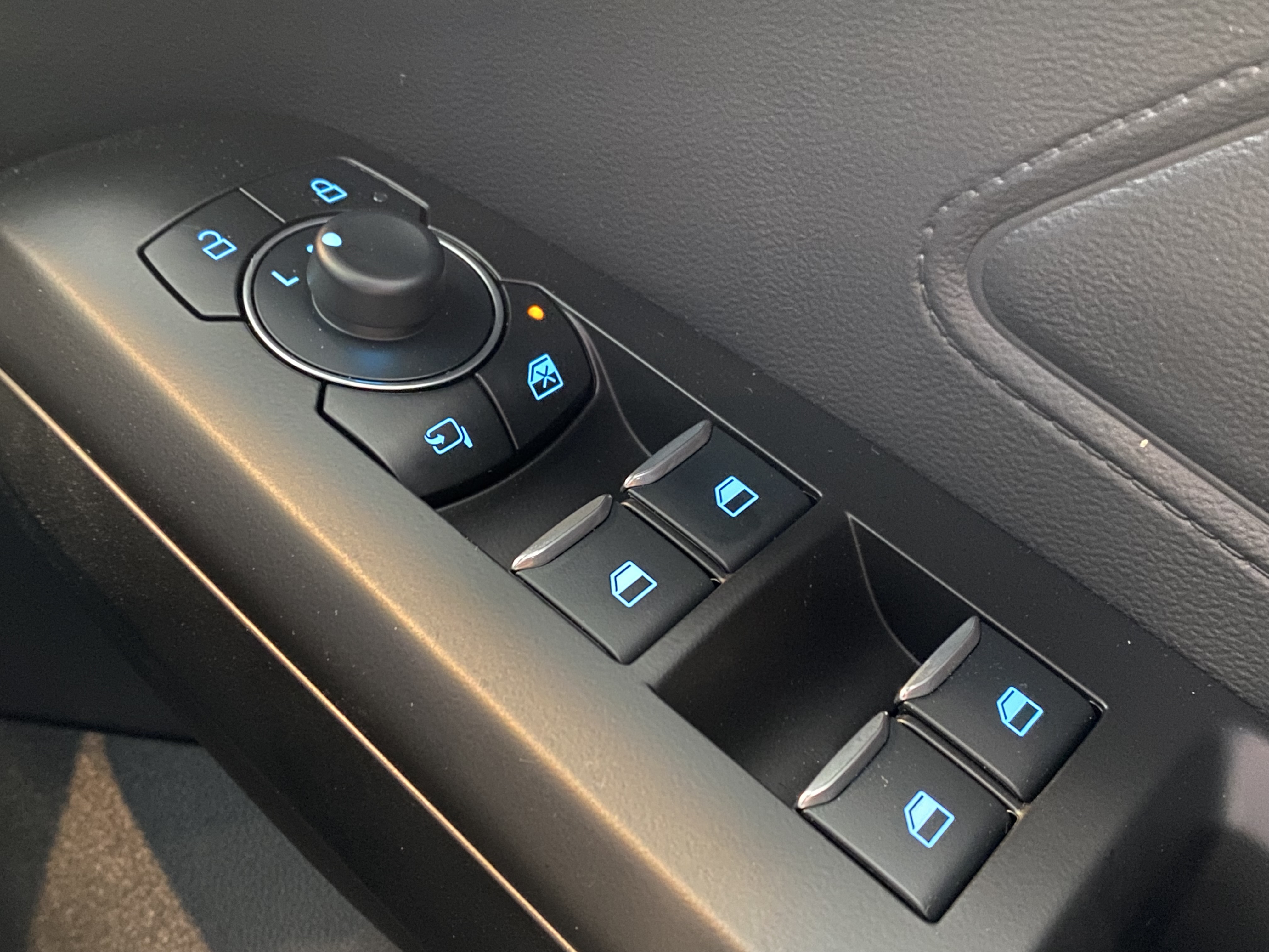 FORD FOCUS 1.0 ECOBOOST HYBRID MHEV ST-LINE 5DR