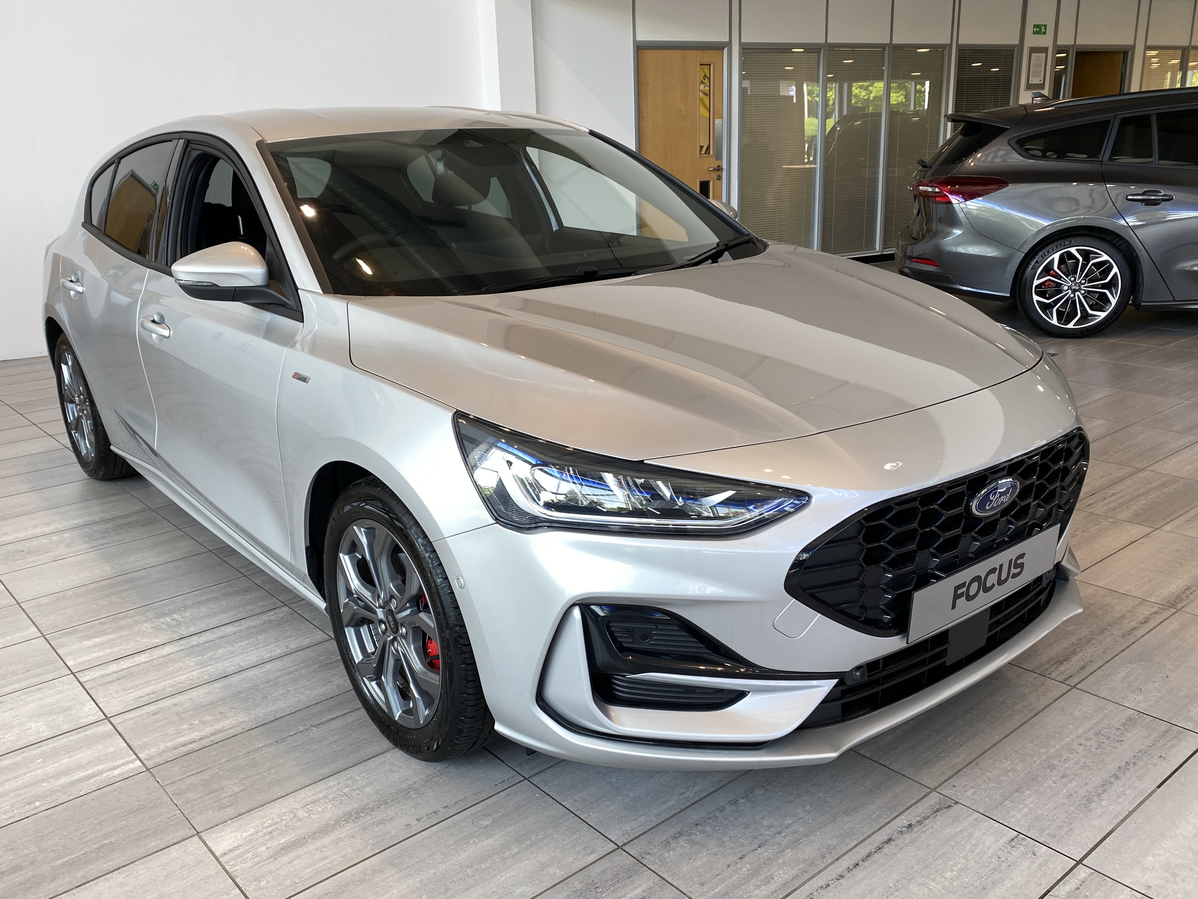 FORD FOCUS 1.0 ECOBOOST HYBRID MHEV ST-LINE 5DR