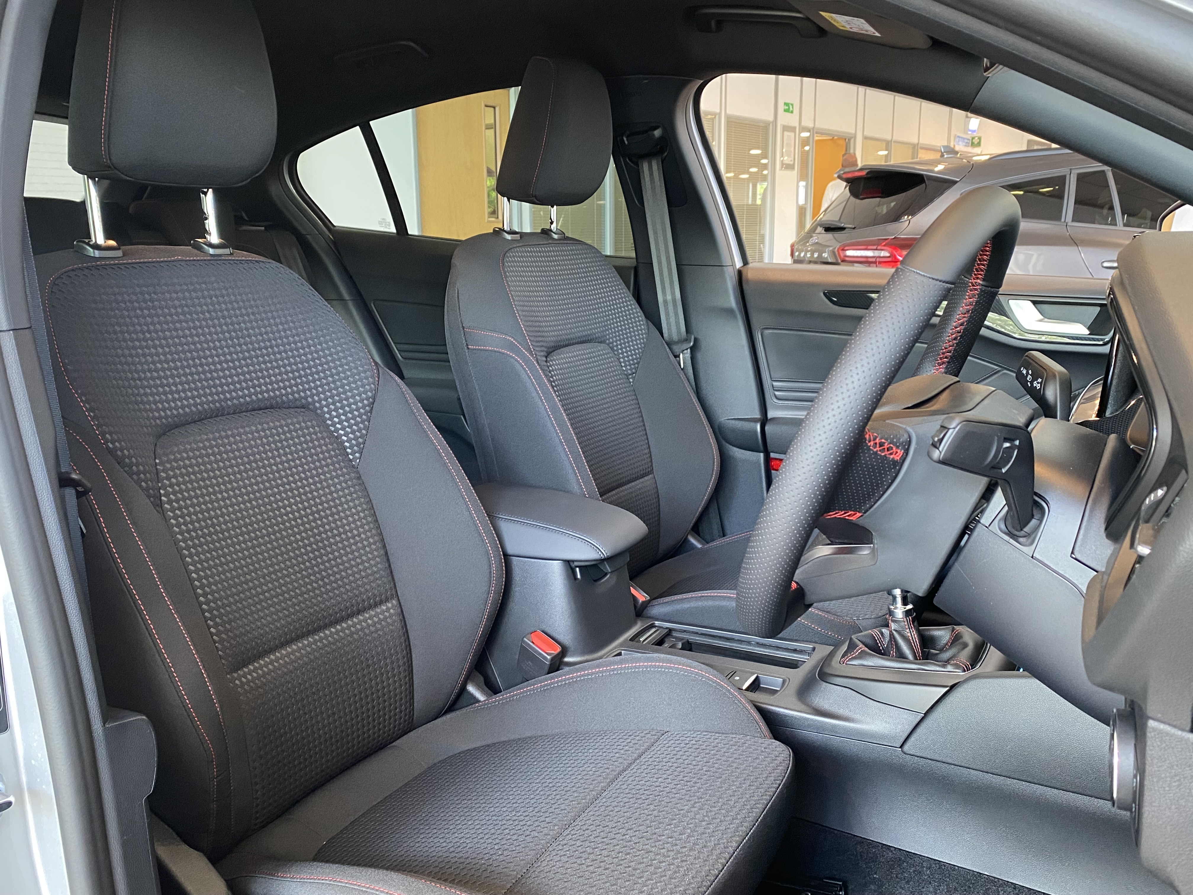 FORD FOCUS 1.0 ECOBOOST HYBRID MHEV ST-LINE 5DR