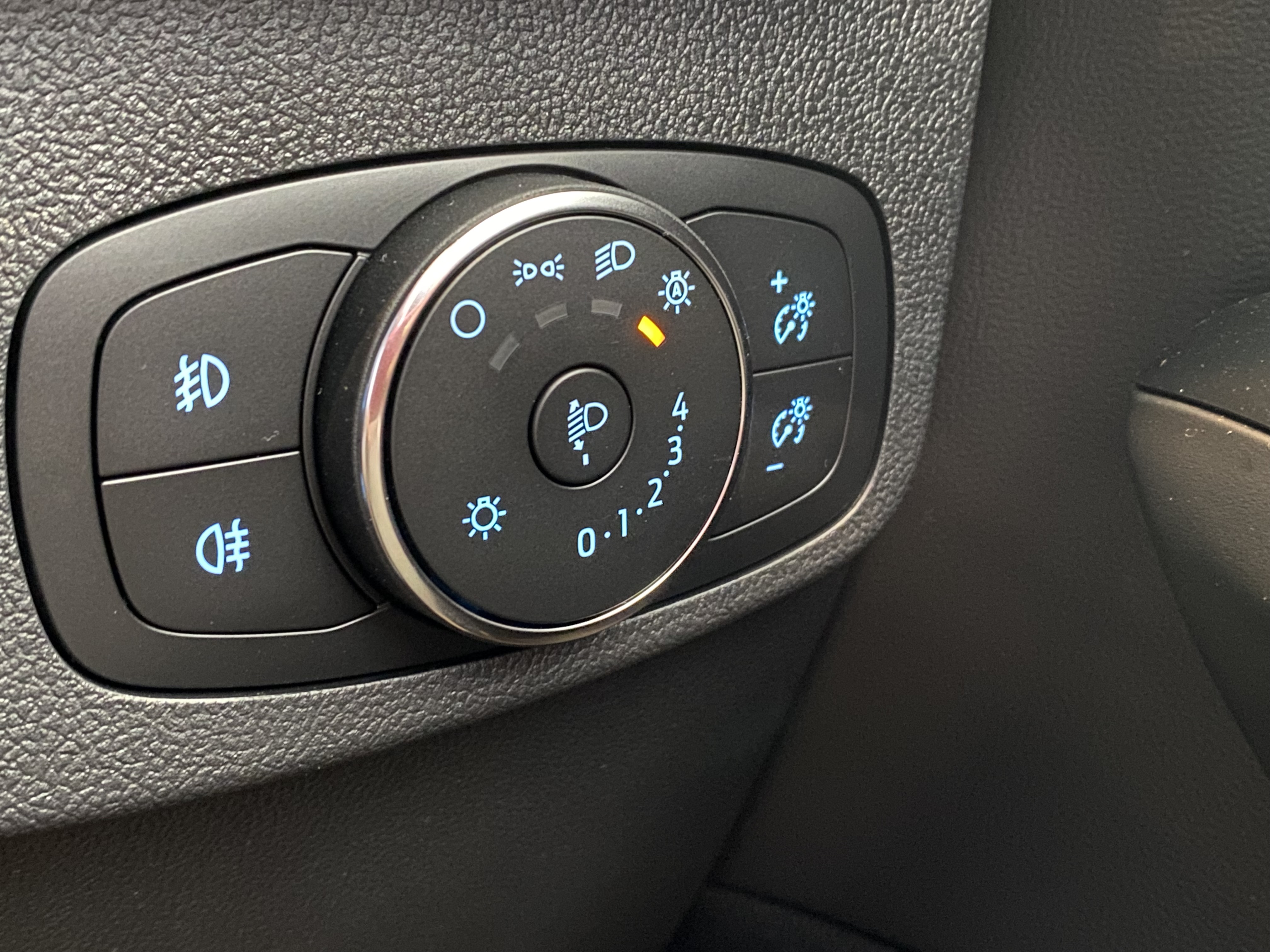 FORD FOCUS 1.0 ECOBOOST HYBRID MHEV ST-LINE 5DR