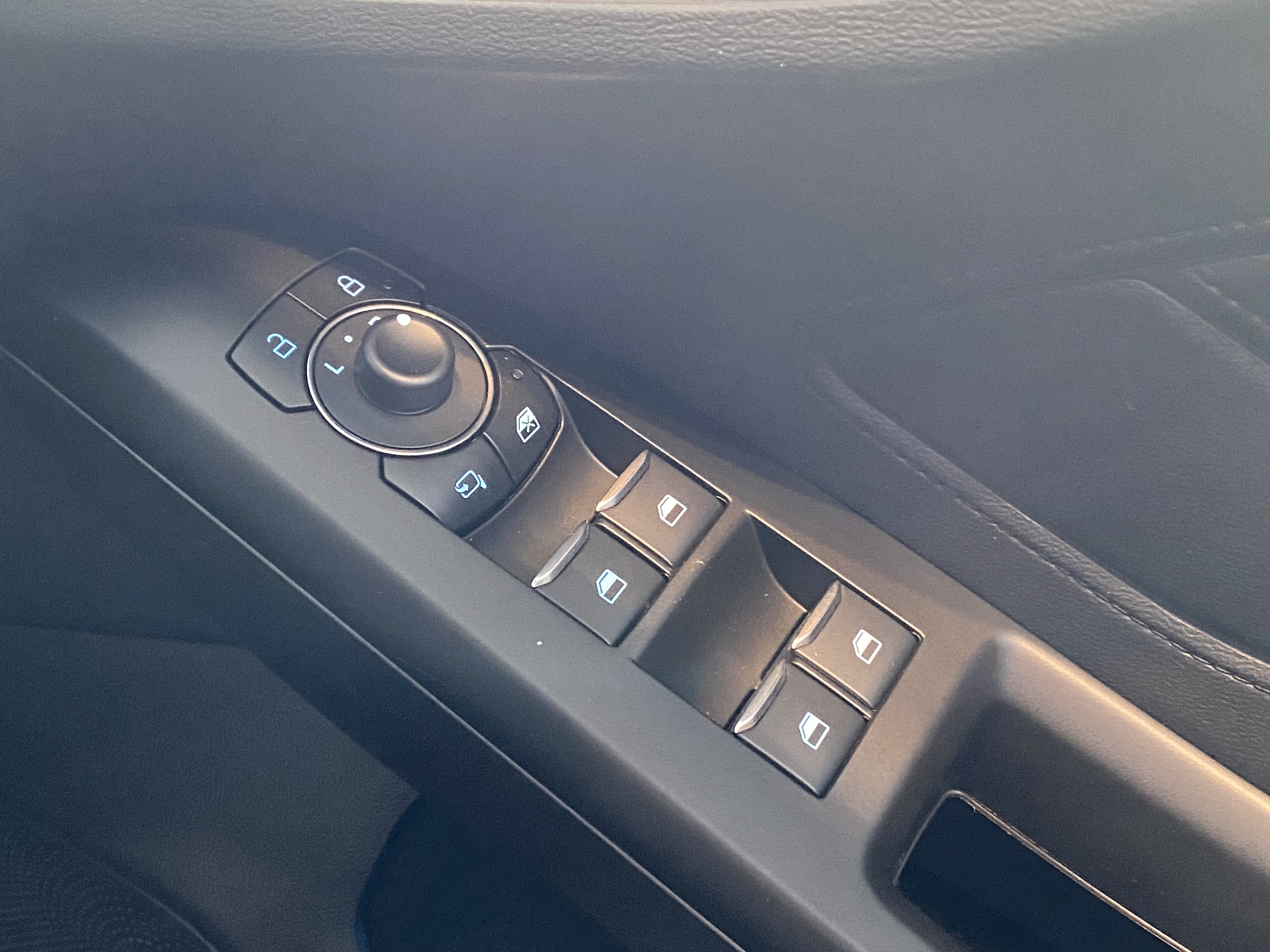 FORD FOCUS 1.0 ECOBOOST HYBRID MHEV ST-LINE X 5DR