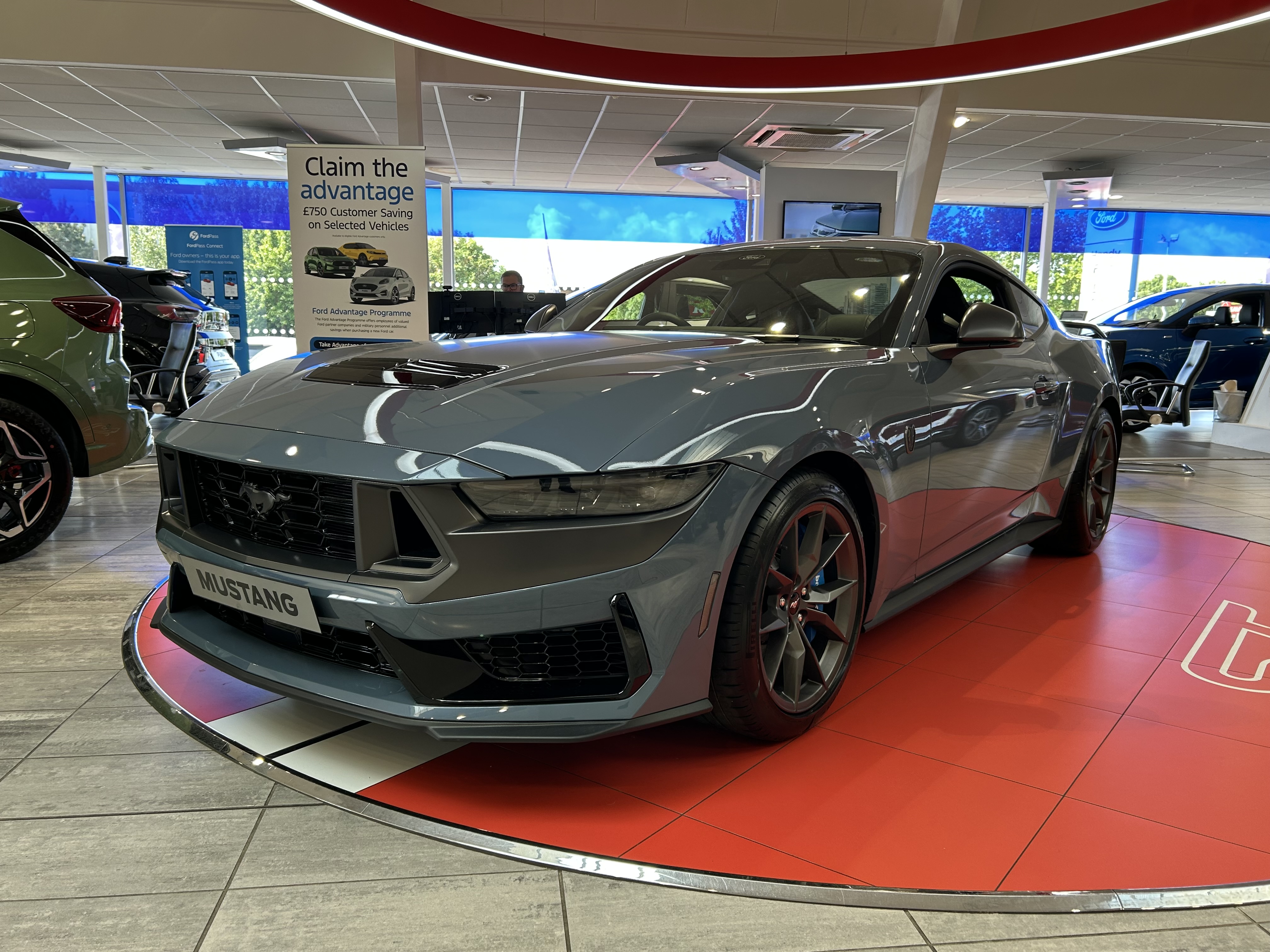 FORD MUSTANG 5.0 V8 DARK HORSE 2DR AUTO