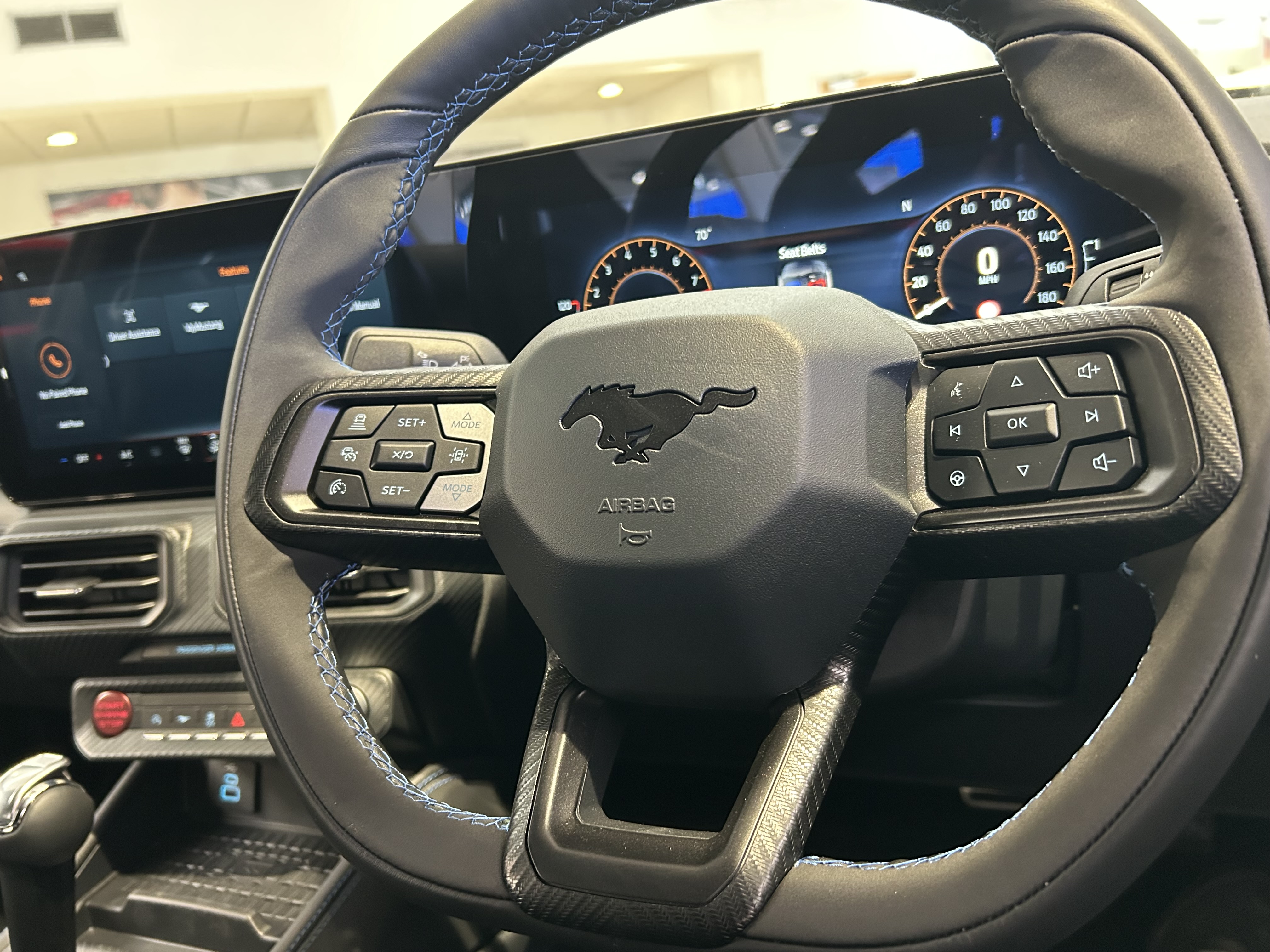 FORD MUSTANG 5.0 V8 DARK HORSE 2DR AUTO
