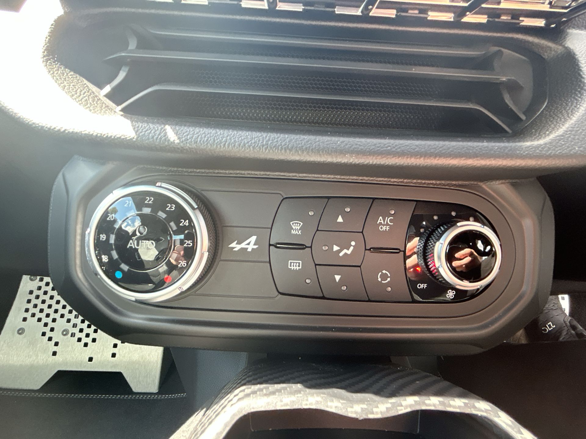 1.8L TURBO 300 DCT
