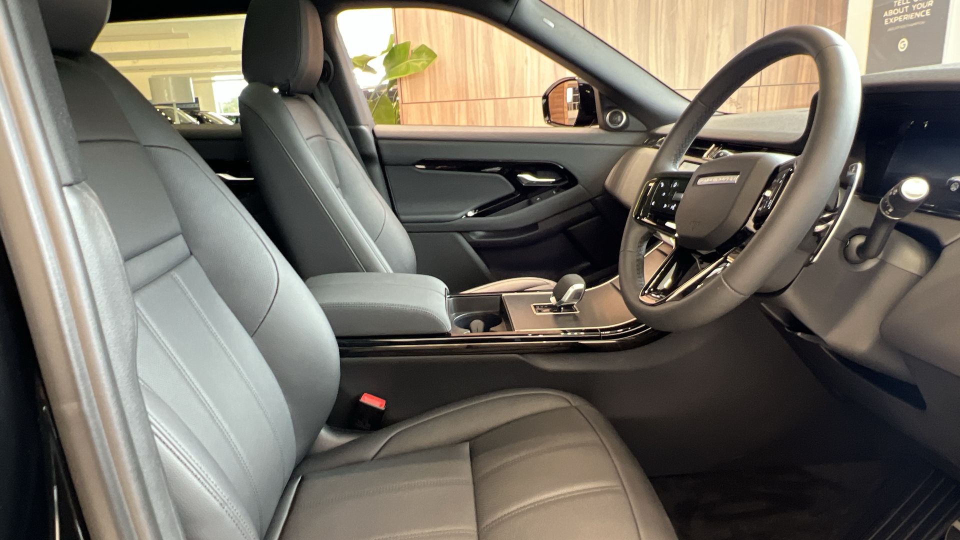 RANGE ROVER EVOQUE 2.0 D200 DYNAMIC SE 5DR AUTO HATCHBACK