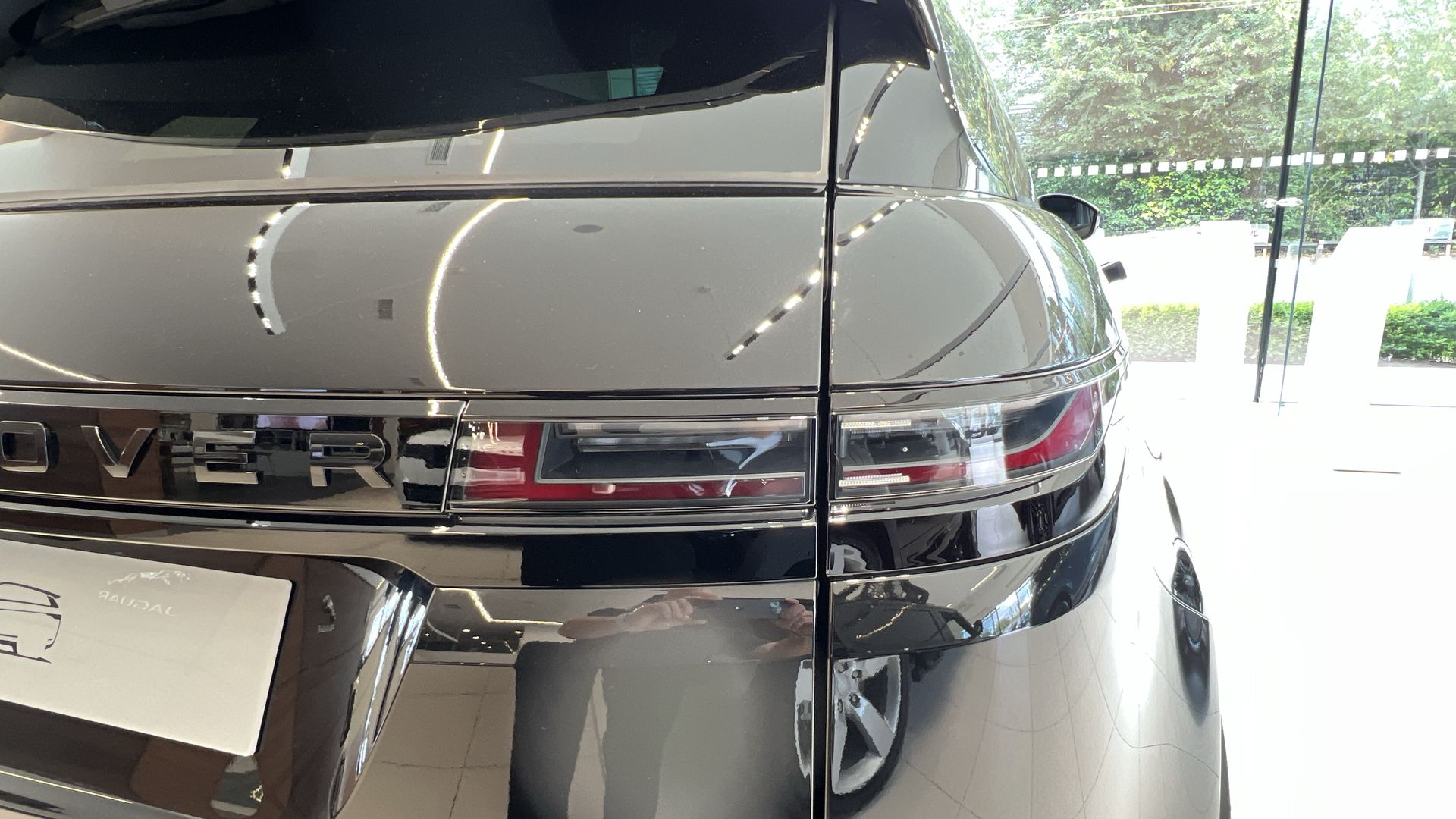 RANGE ROVER EVOQUE 2.0 D200 DYNAMIC SE 5DR AUTO HATCHBACK