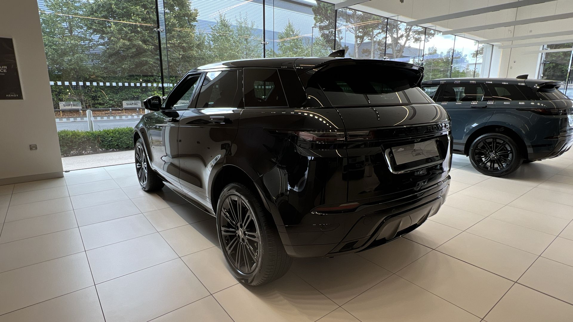RANGE ROVER EVOQUE 2.0 D200 DYNAMIC SE 5DR AUTO HATCHBACK