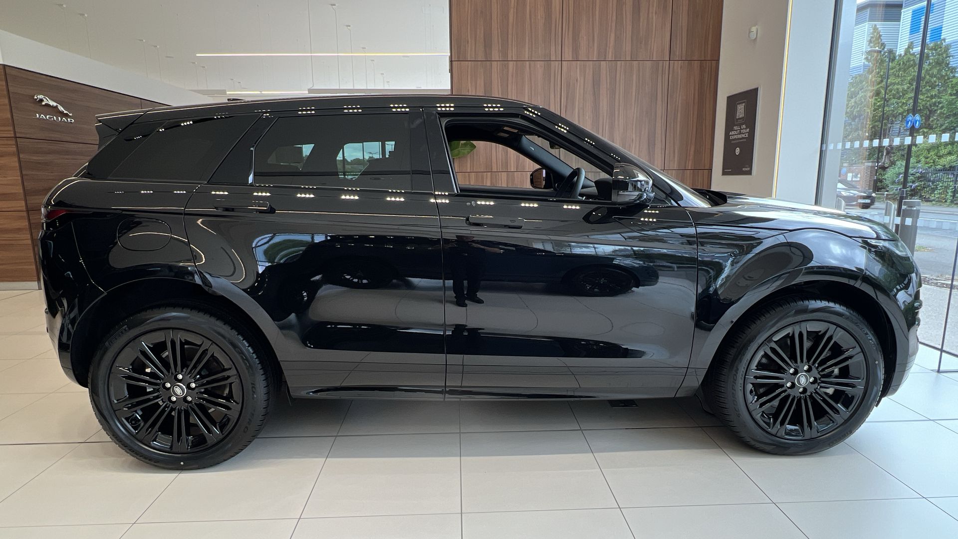 RANGE ROVER EVOQUE 2.0 D200 DYNAMIC SE 5DR AUTO HATCHBACK