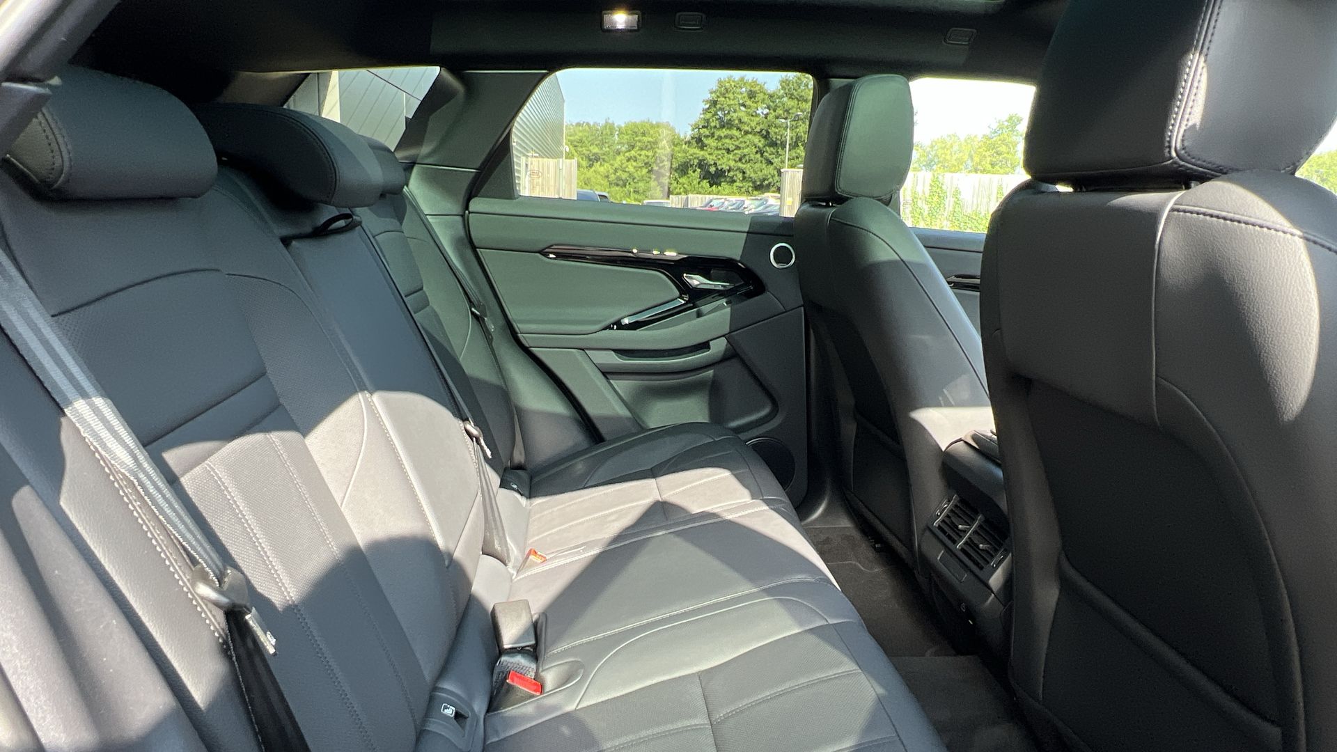 RANGE ROVER EVOQUE 2.0 D200 EDITION 5DR AUTO HATCHBACK
