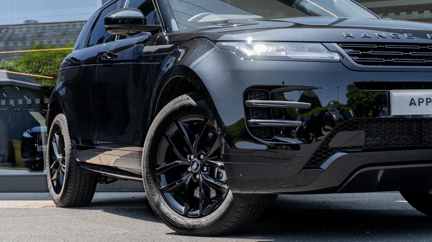 Land Rover RANGE ROVER EVOQUE, SUV, Santorini Black.