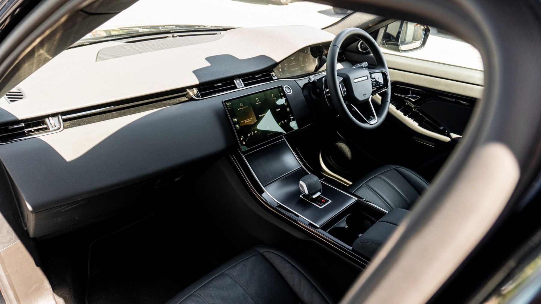 Land Rover RANGE ROVER EVOQUE, SUV, Santorini Black.